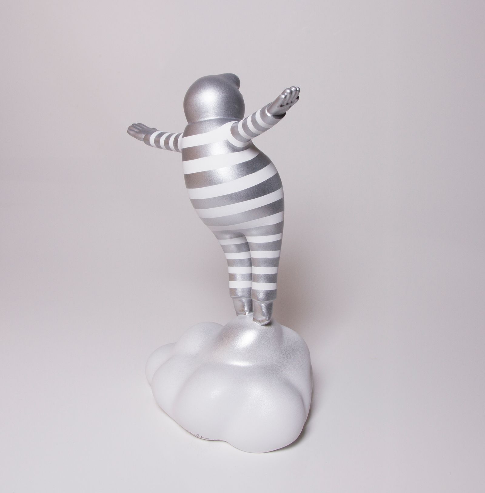 堀川 由梨佳   “balance on the cloud-silver-”