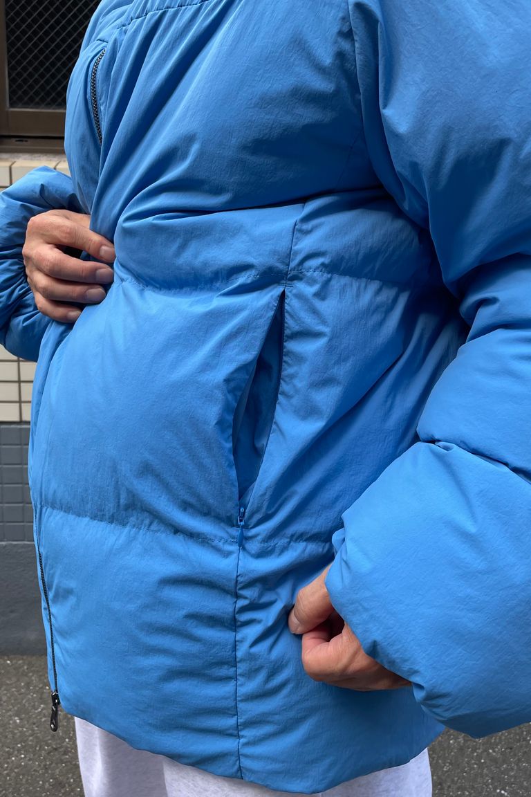 STUDIO NICHOLSON - oject/injection down short jacket -azure- 22aw 
