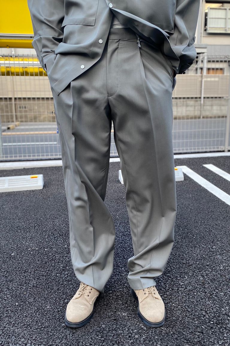 pleated tailored trousers -stone- 22ss asterisk