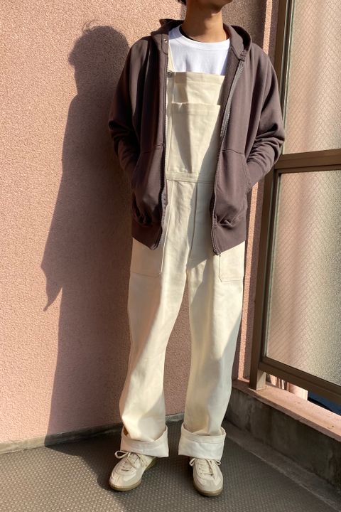 STYLE NO. 1047