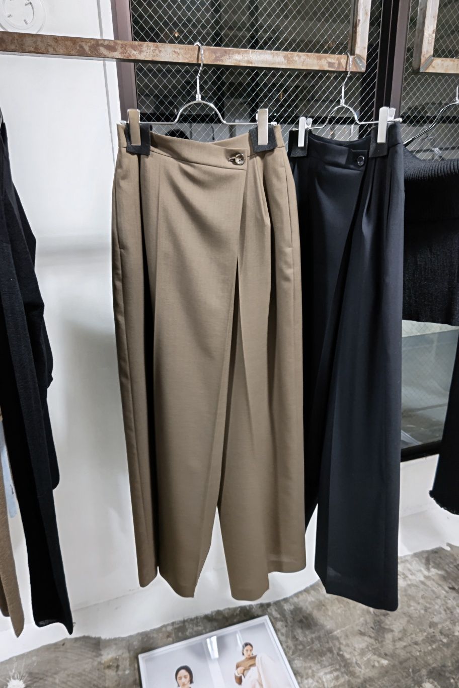 IIROT - Wool Cross pants -dark olive- 23fall | asterisk