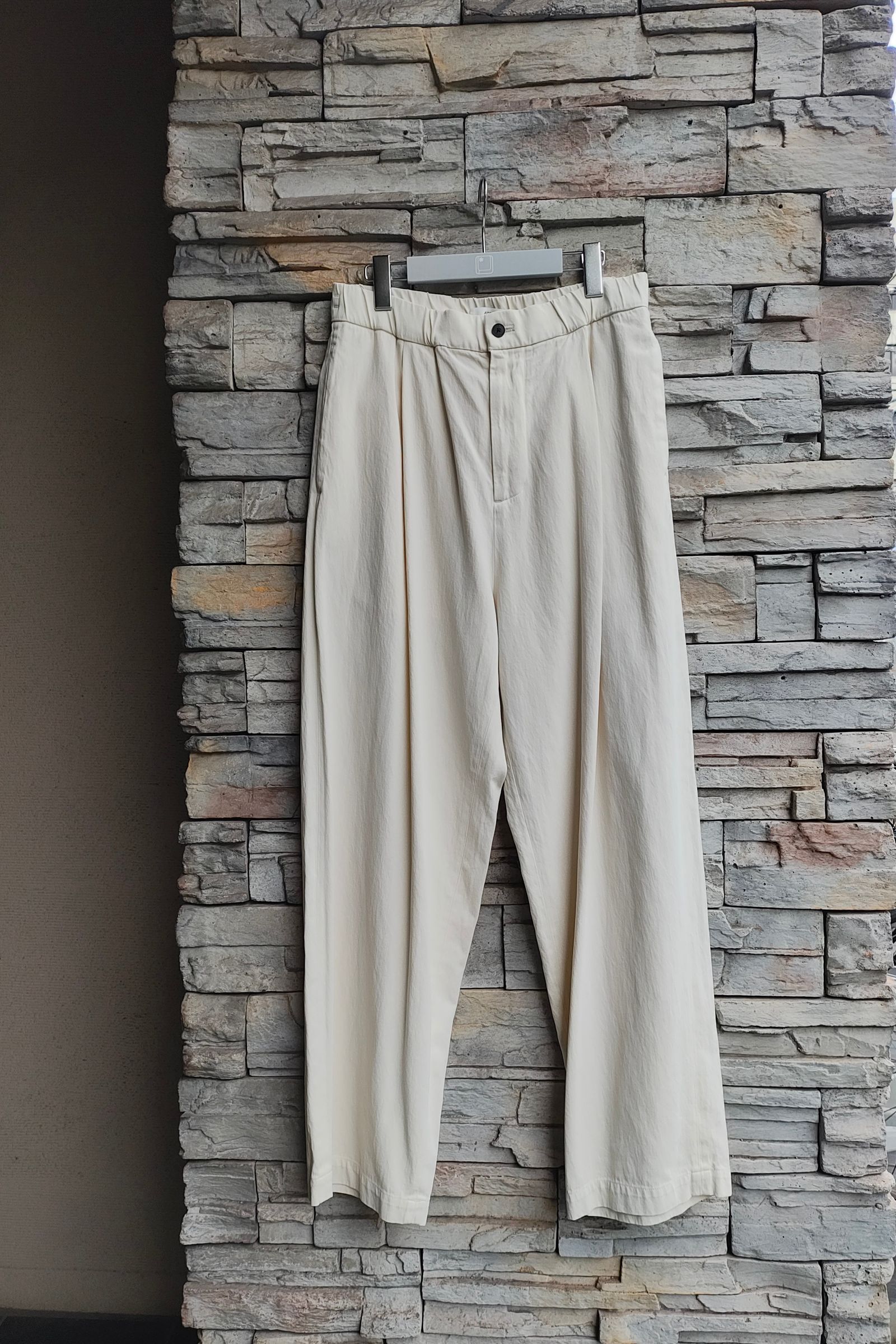 ATON - COTTON VOILE SATIN WIDE EASY PANTS ワイドイージーパンツ -WARM WHITE- 24aw |  asterisk