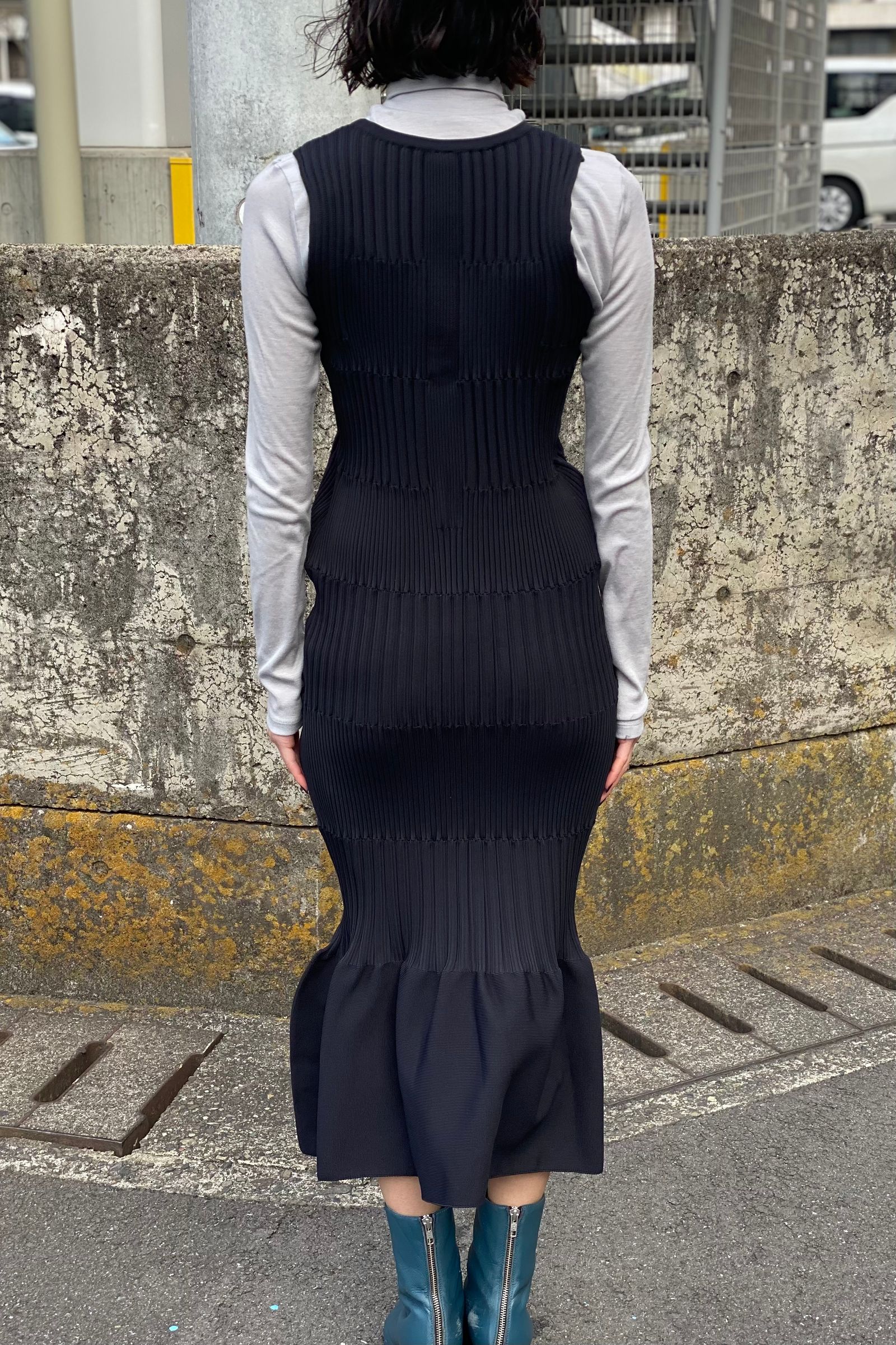 CFCL - fluted dress 1 -black- women 22ss | asterisk