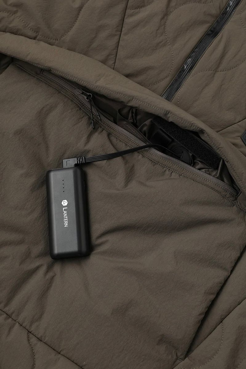 LANTERN - heating poncho -black- 22aw | asterisk