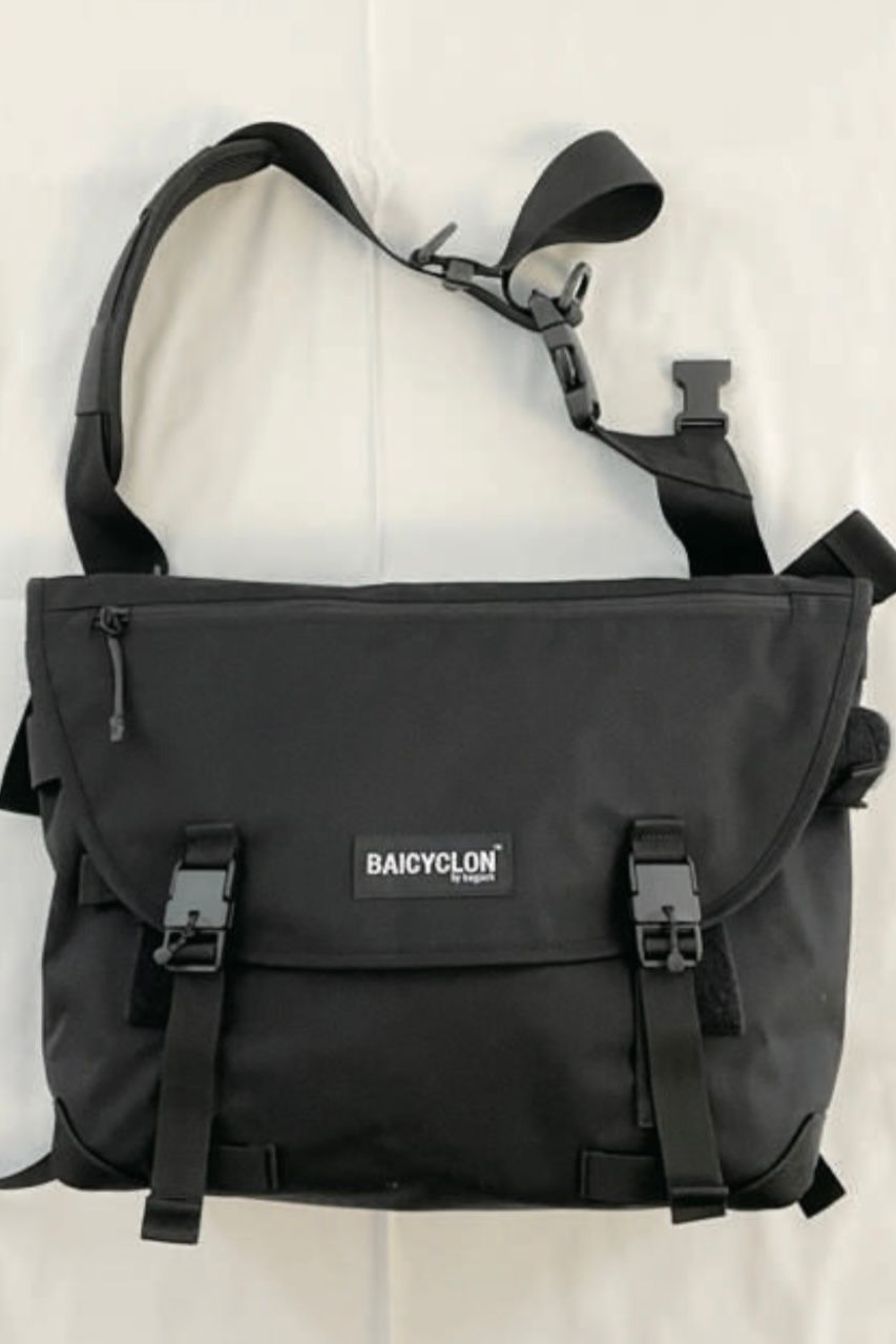 【先行予約】messenger bag-black- 23aw 8月頃入荷予定 - F