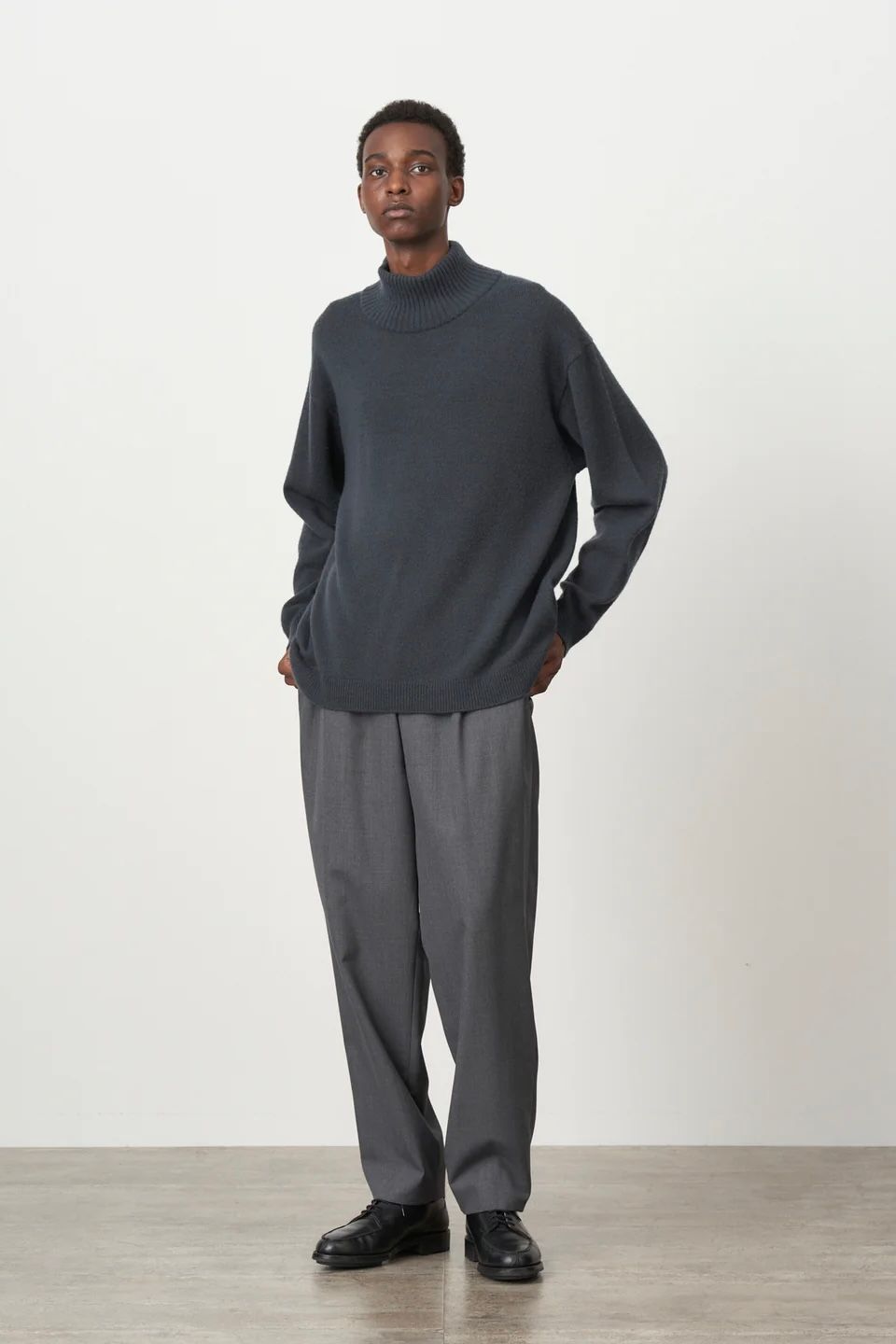 ATON - WOOL COTTON BRUSHED HIGHNECK SWEATER - charcoal gray- 23aw