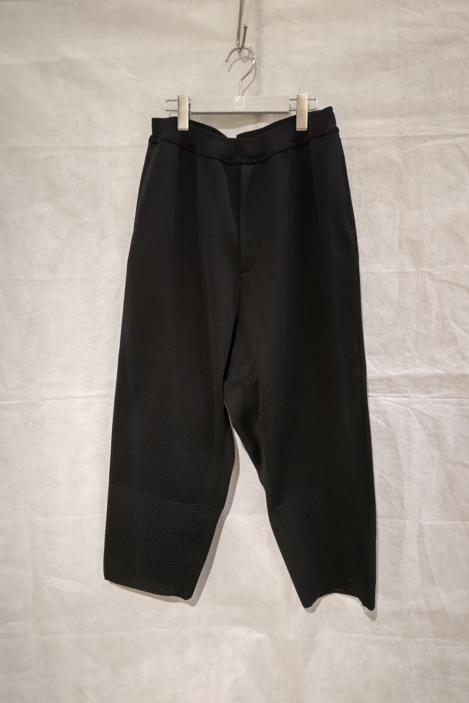 CFCL - high twist milan pants 1 -black- men 22aw | asterisk