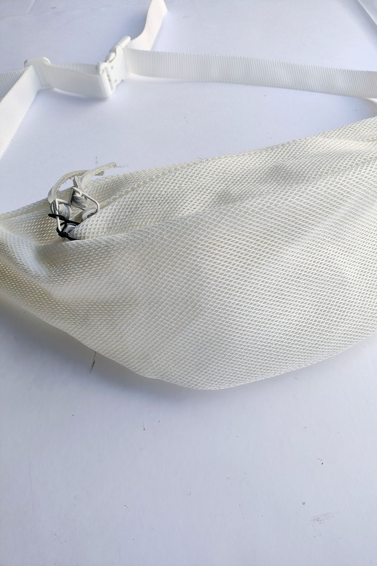 新品未使用KaILI × awasa ウエストポーチ ホワイト awasa / KaILI × awasa ウエストポーチ (WHITE) | THE MODERN AGE