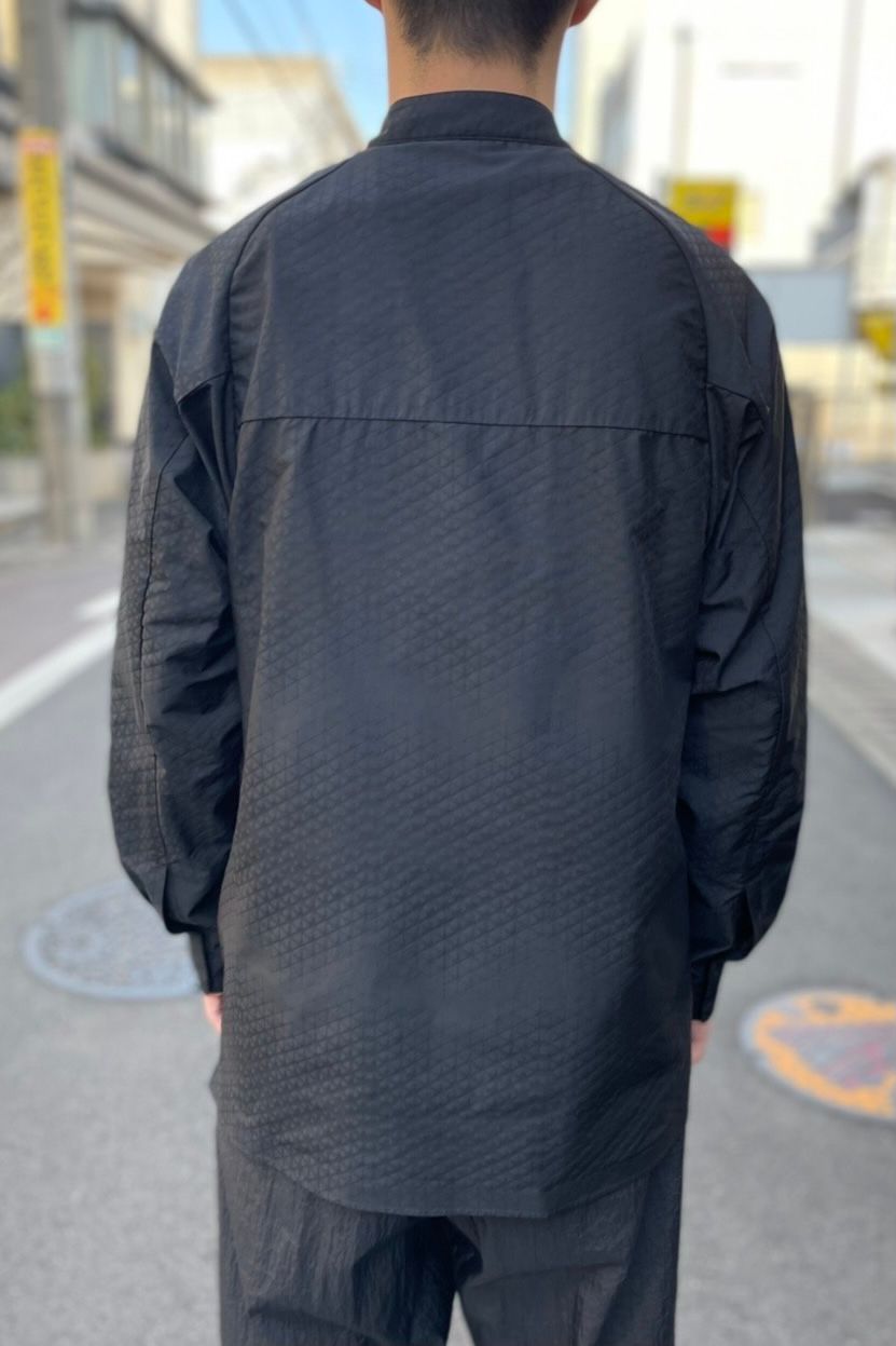 【blk】traiangke mesh jaquard tech shirt-black-22ss men - 2