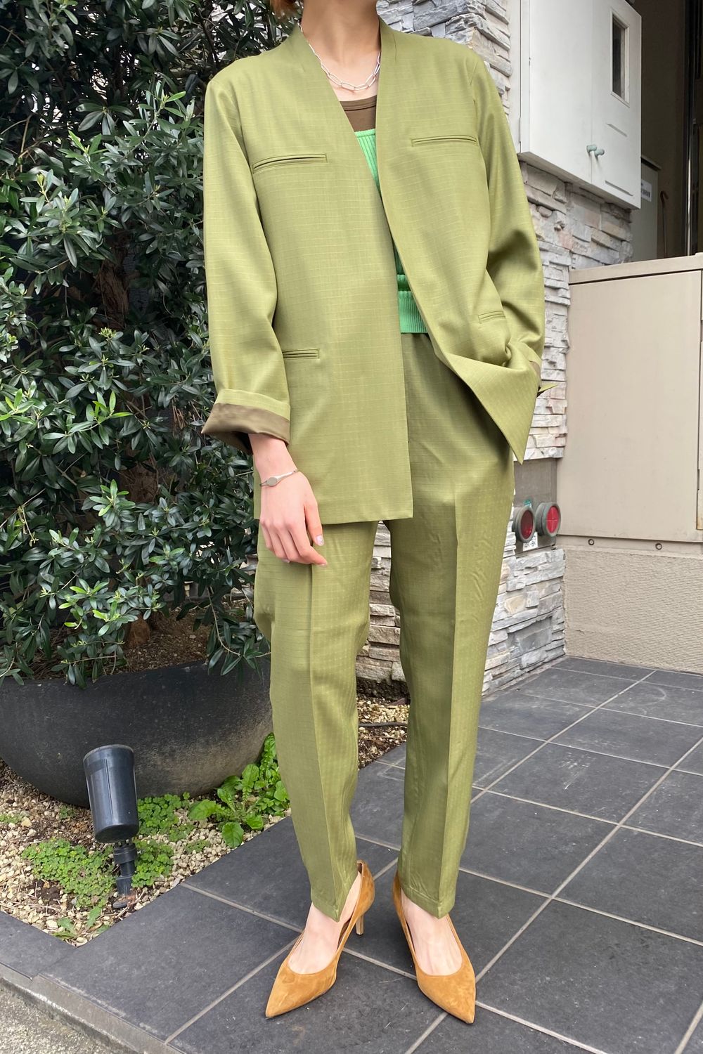 STYLE NO. 1046