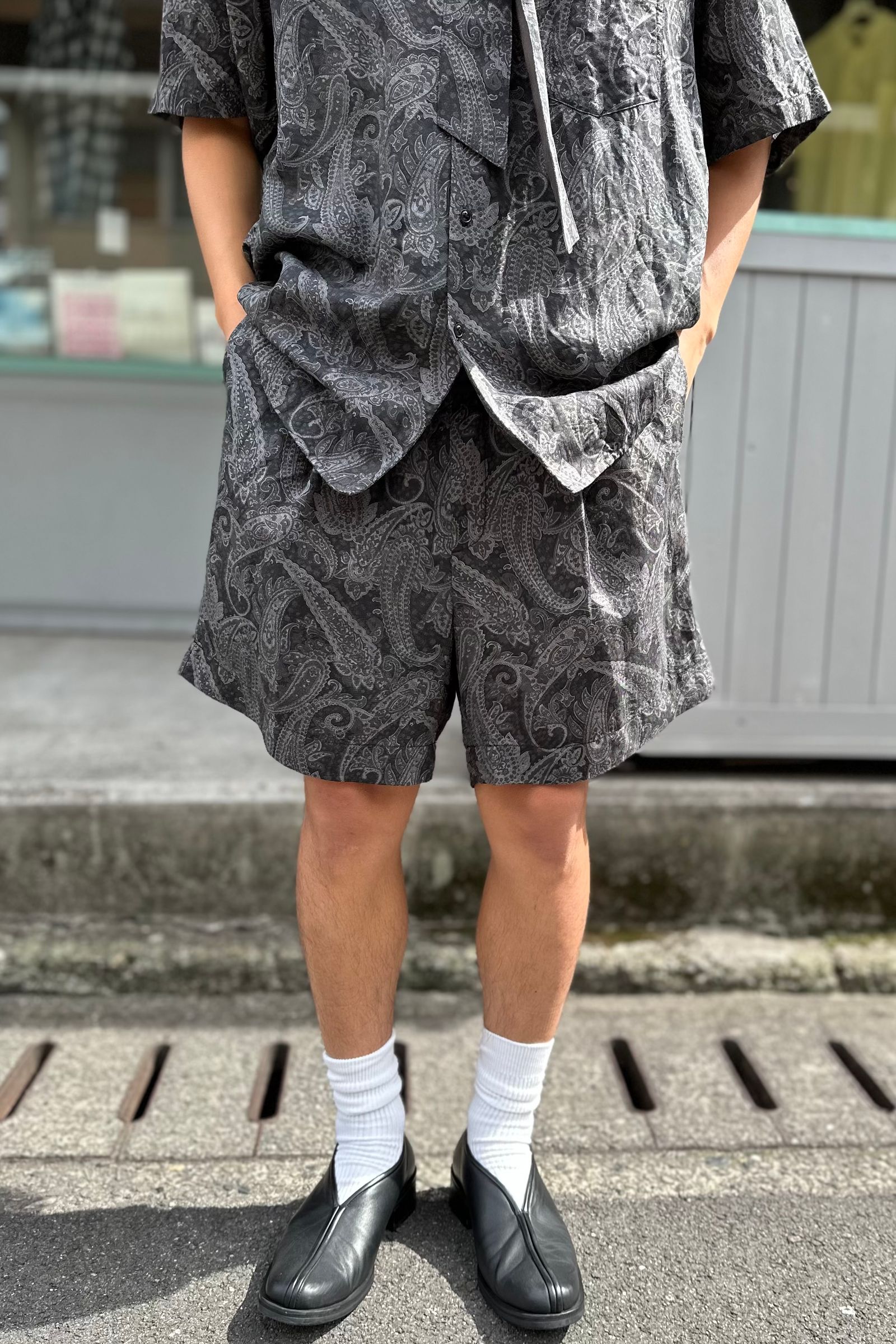 WEWILL - PAISLEY BAGGY SHORTS -Gray- 23Mid summer | asterisk