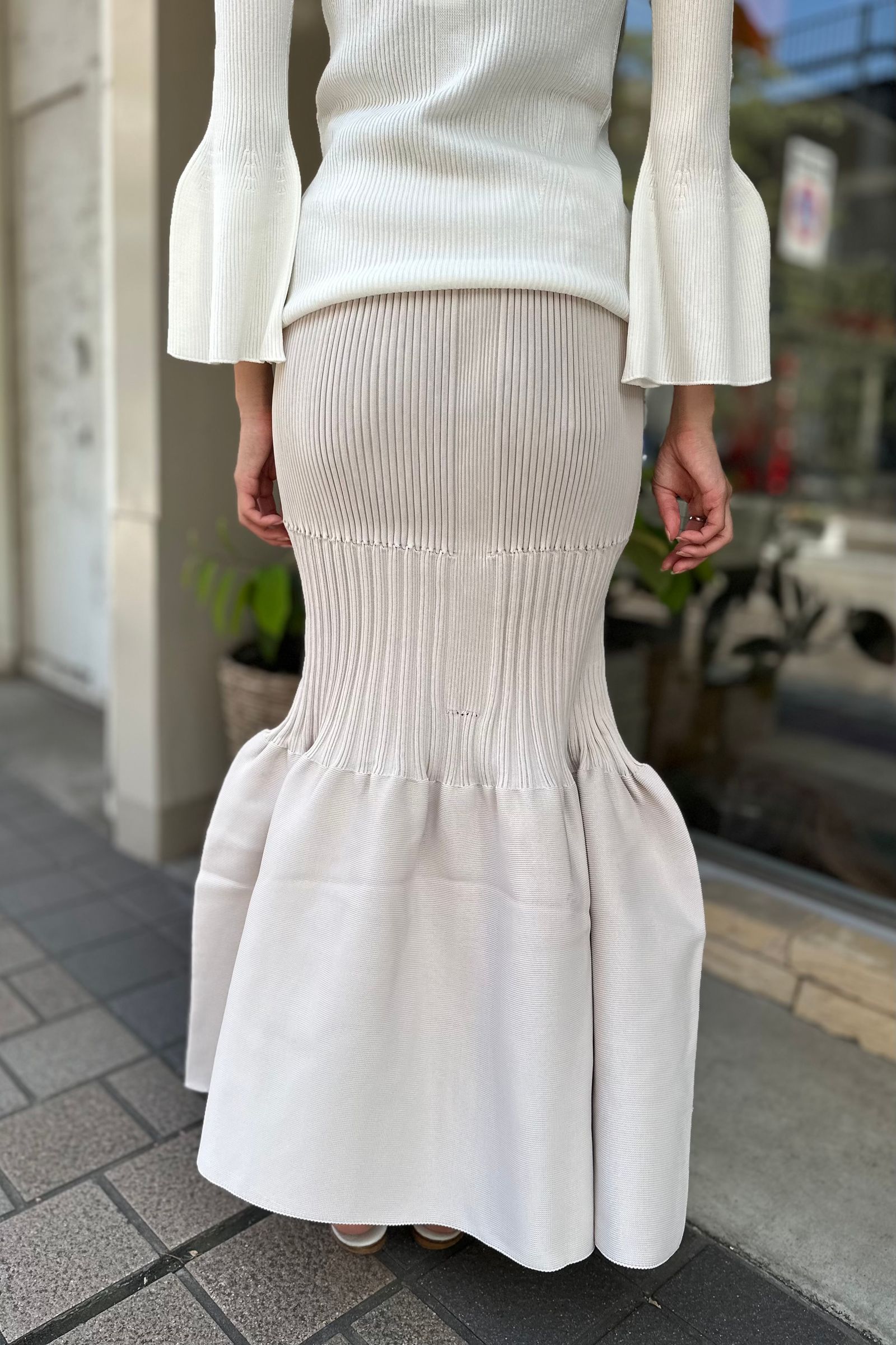 さらりとしたニットスカート✳︎ほぼ未使用✳︎ CFCL FLUTED SKIRT