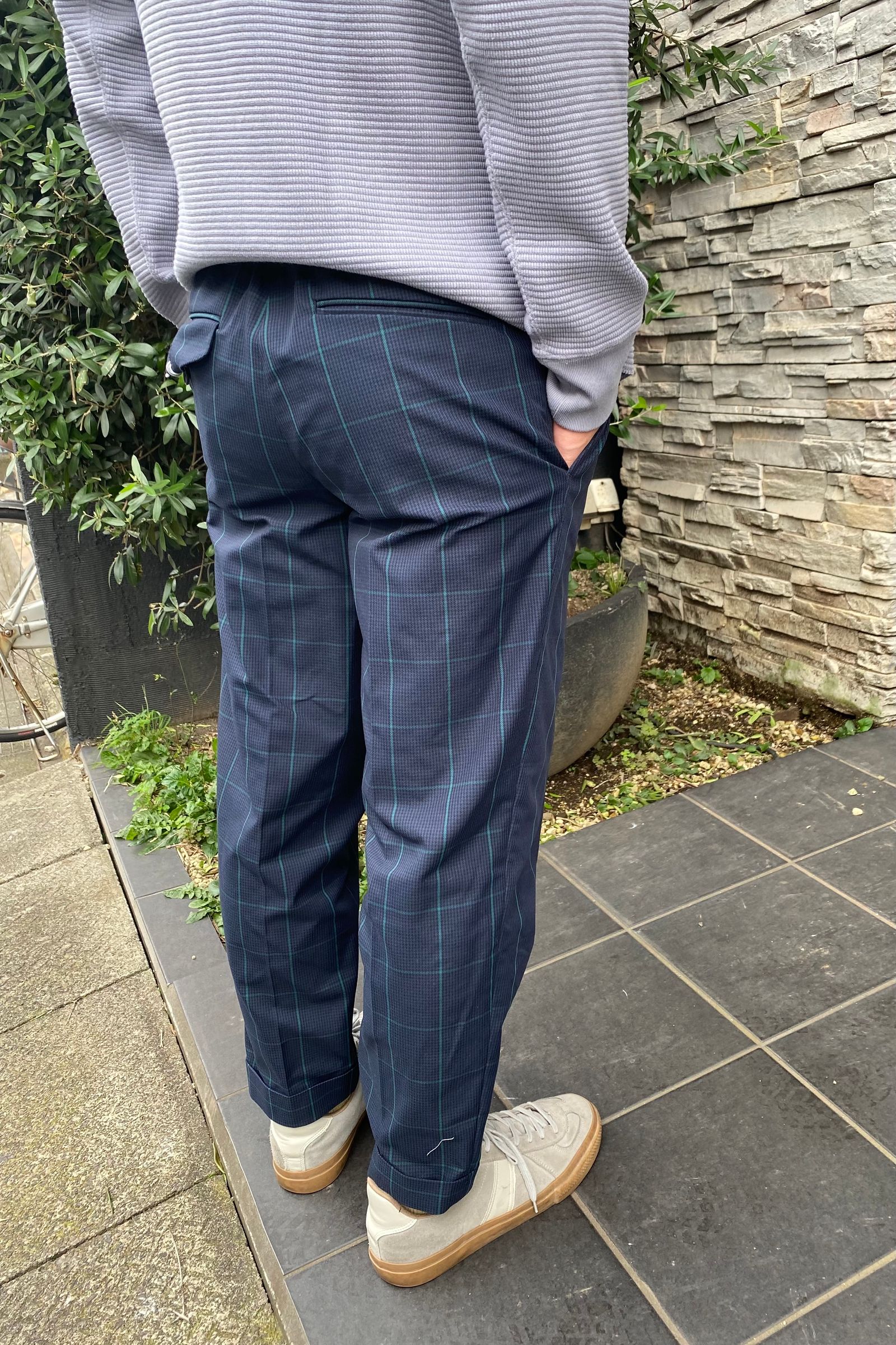 check easy trousers 21aw - 2 - NAVY