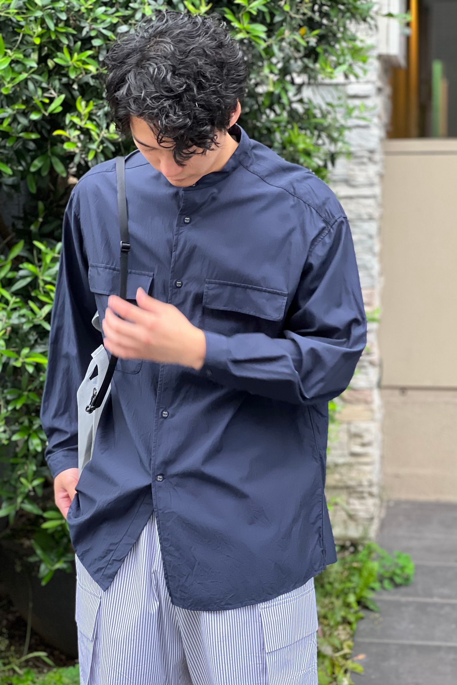 カジュアルに着れるシャツ/Whitemountaineering