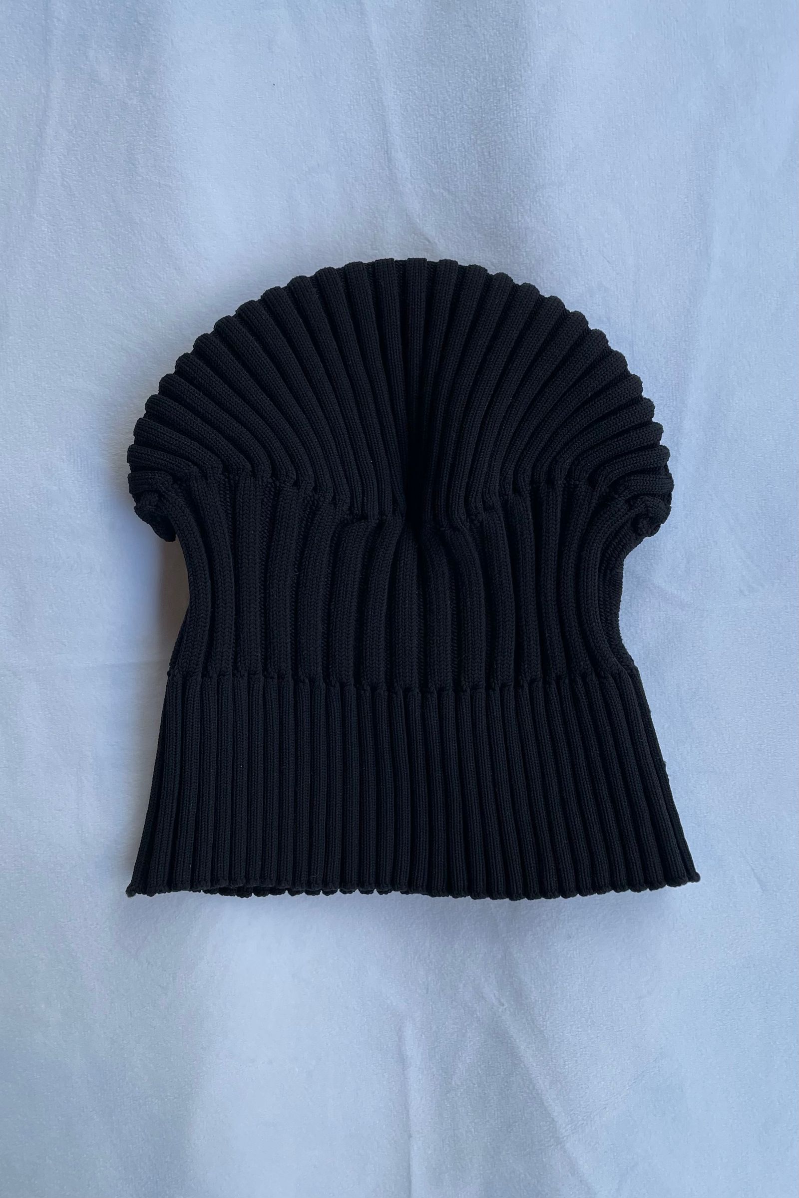 CFCL - fluted knit cap 1 -charcoal- 22aw unisex | asterisk