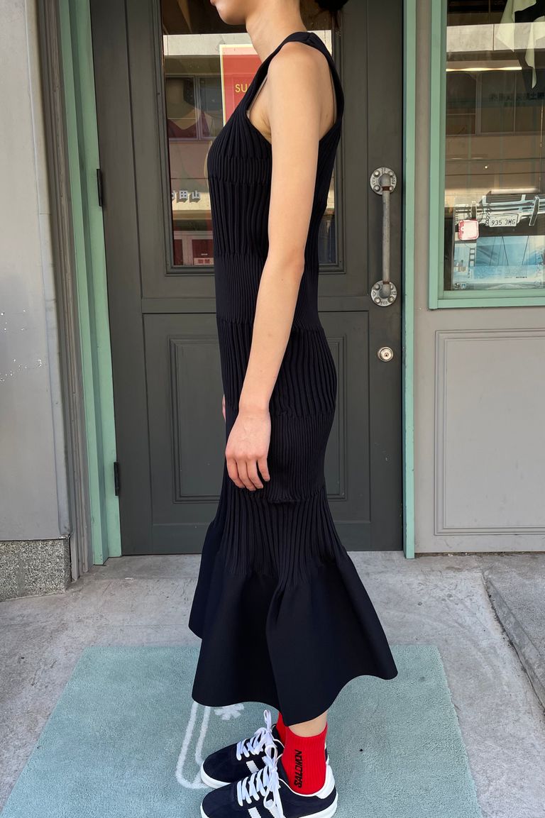 CFCL - FLUTED SLEEVELESS MERMAID DRESS -black- 23aw women | asterisk