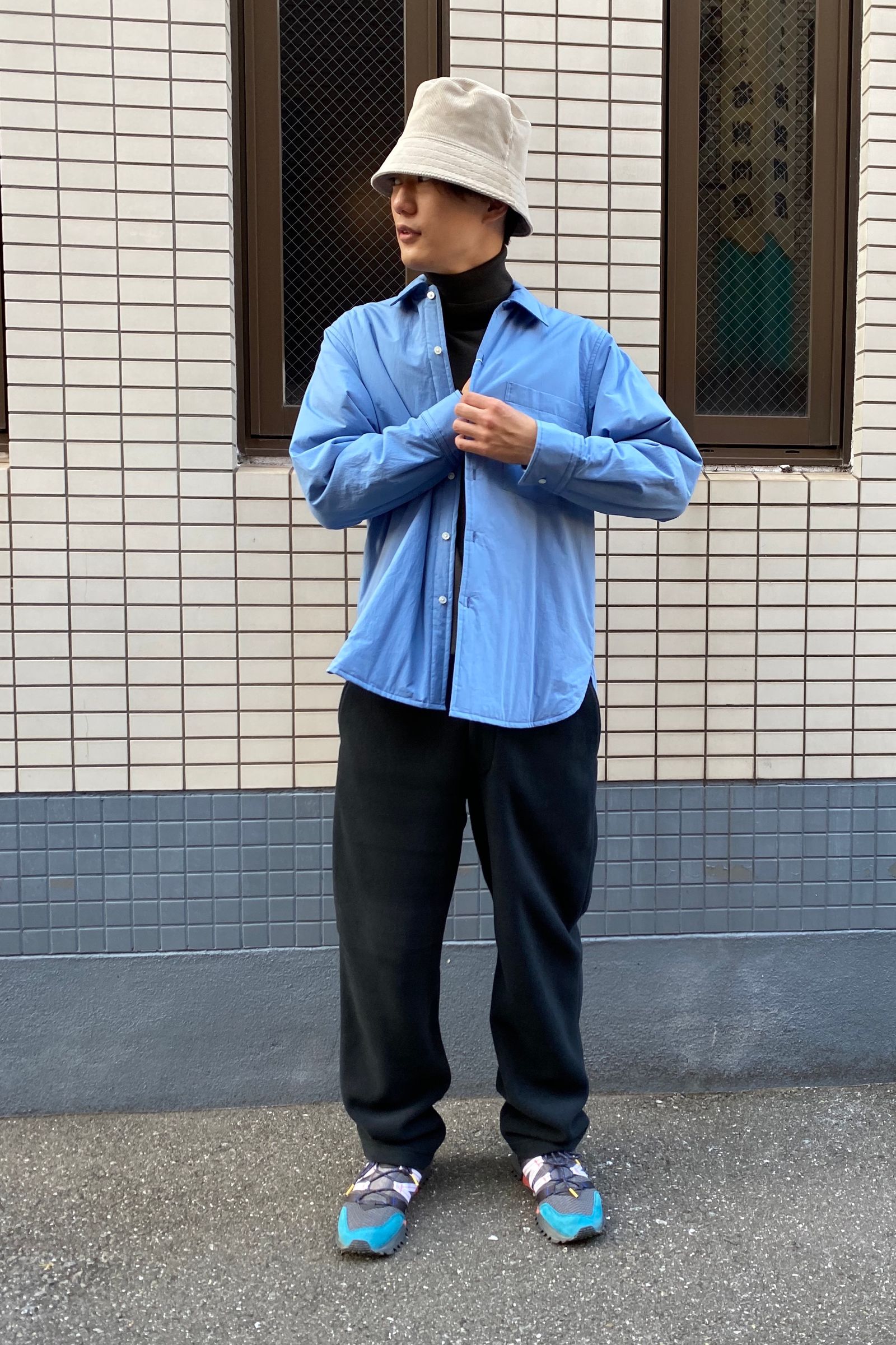 STYLE NO. 713
