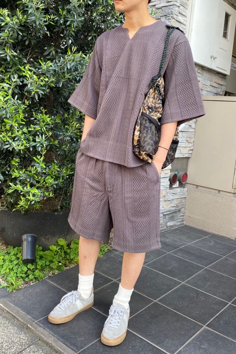 STYLE NO. 1077