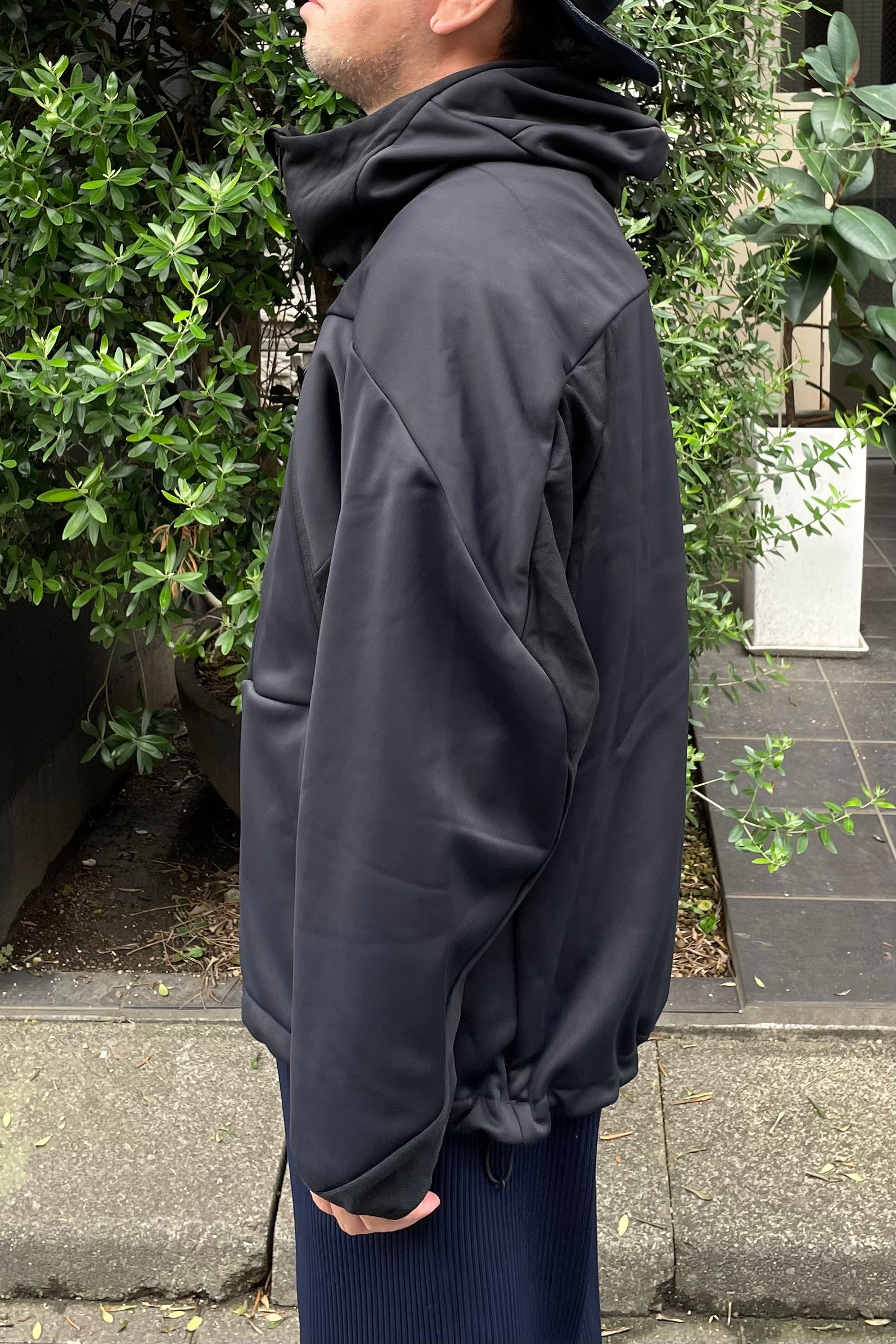 White Mountaineering - 〈BLK〉windstopper jersey jacket -black