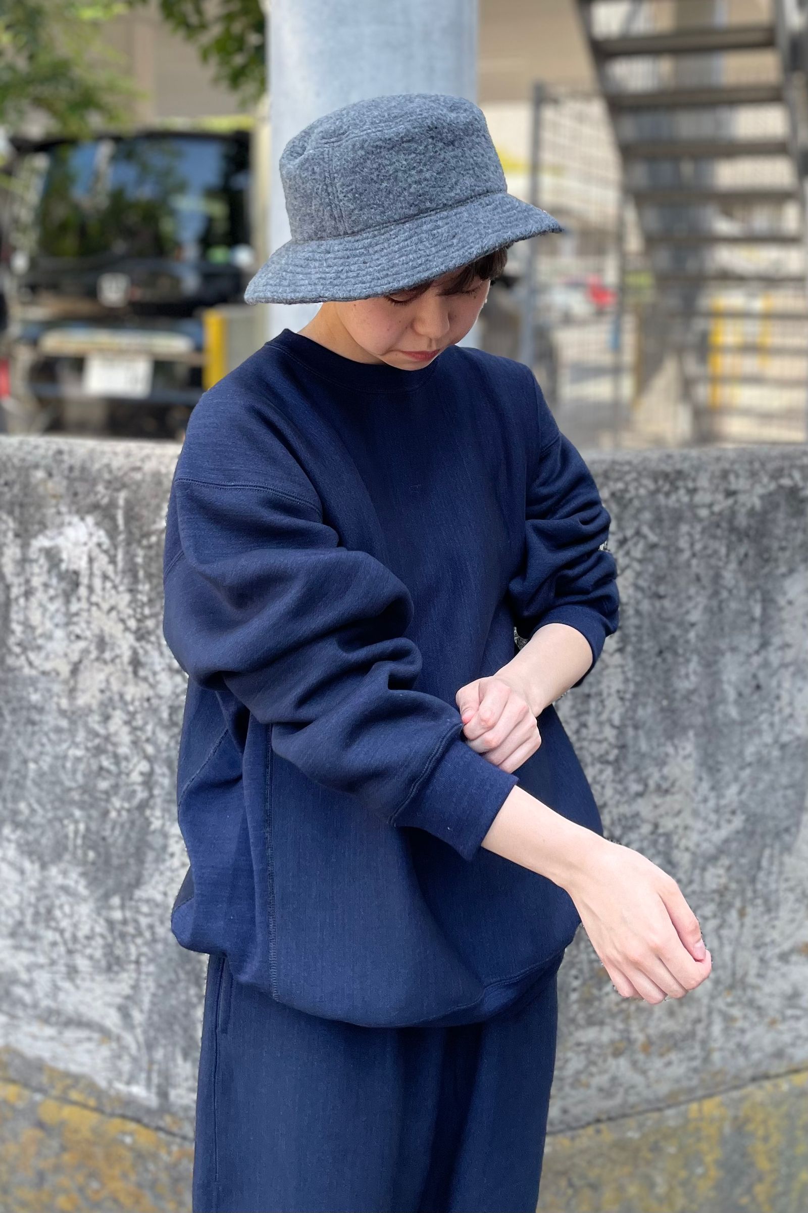 blurhms - c/ac sweat p/o crew-neck -fade navy- 22aw men | asterisk