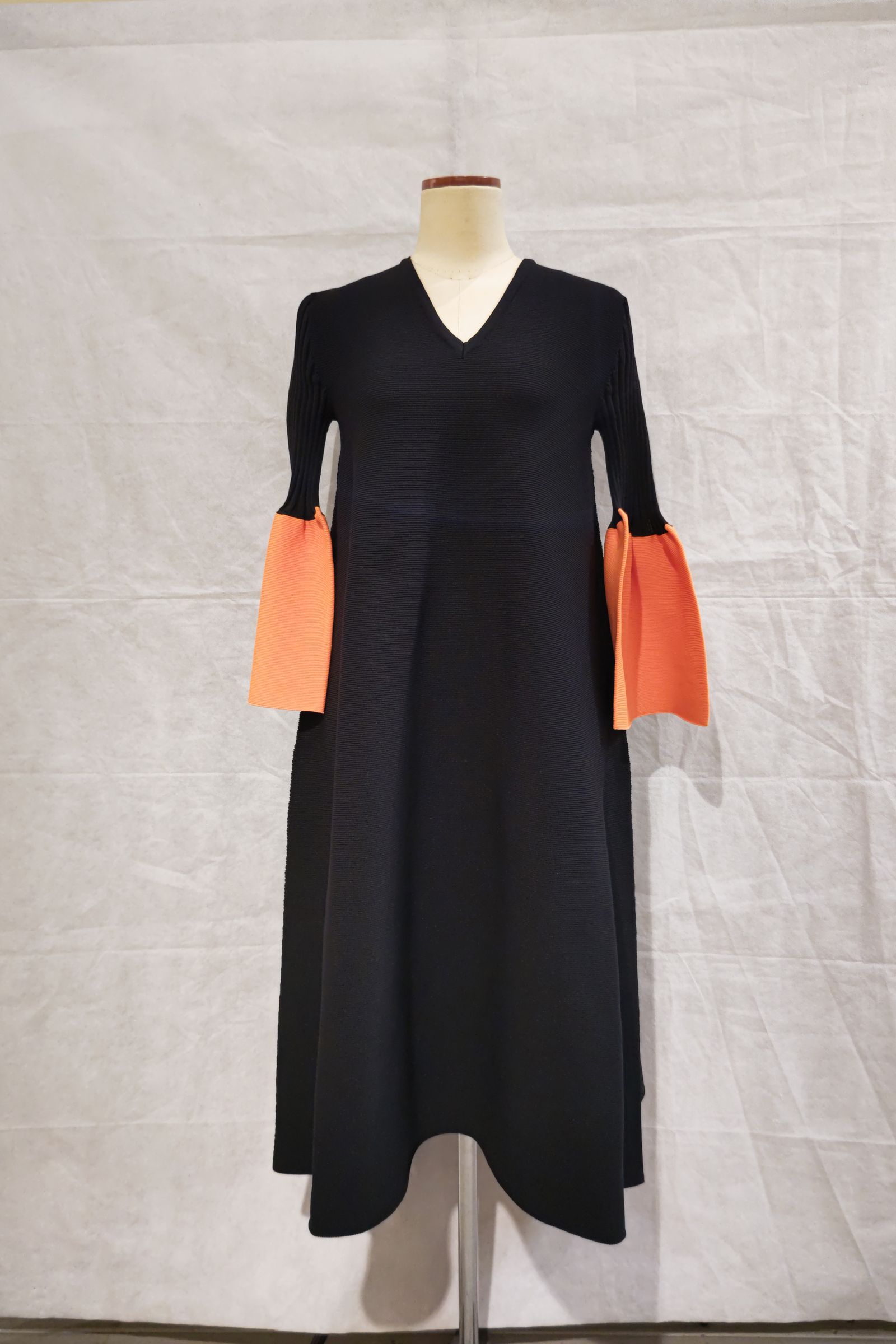 CFCL - pottery kaftan 3 - black-orange - women | asterisk