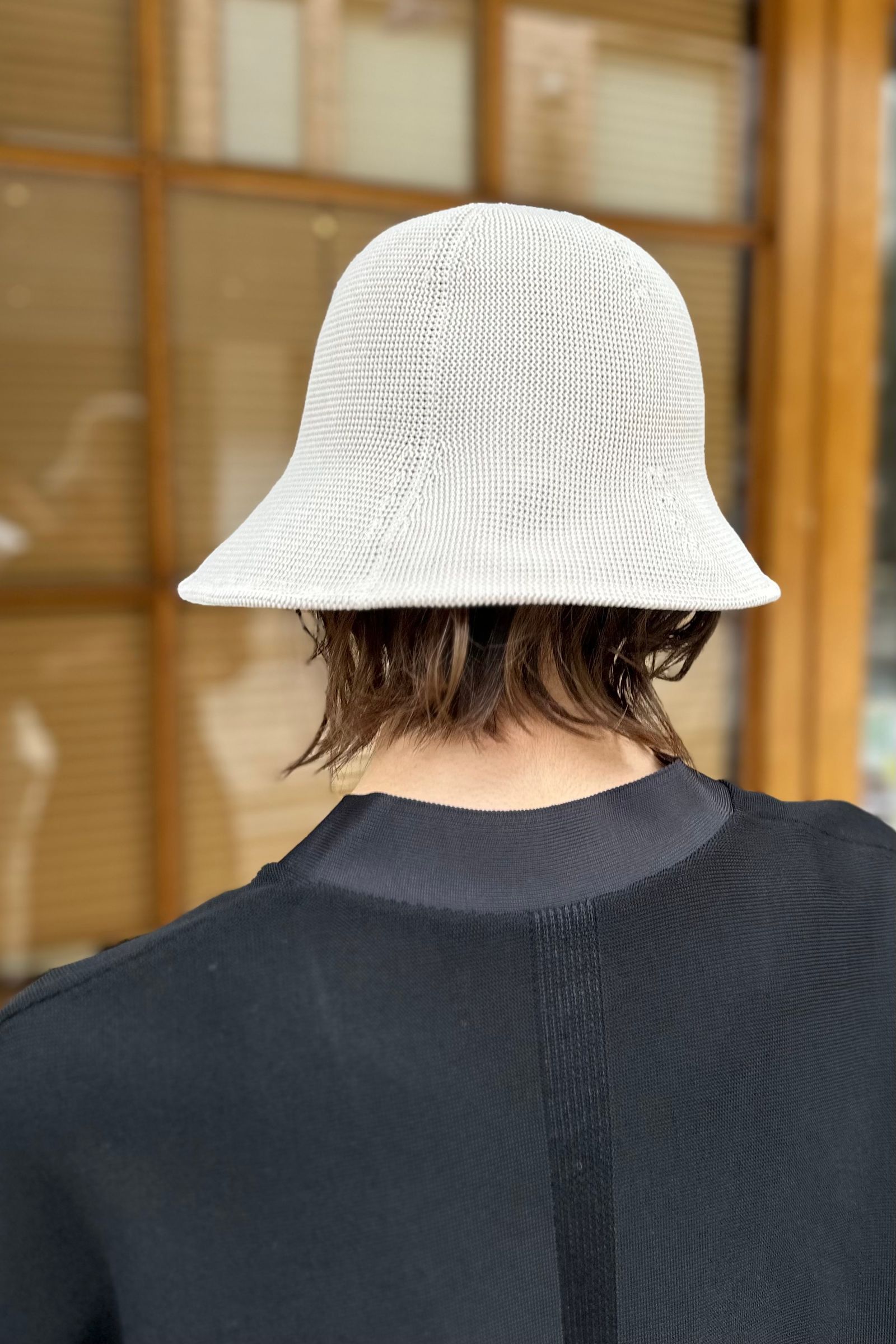 CFCL MESH KNIT ASYMMETRIC HAT