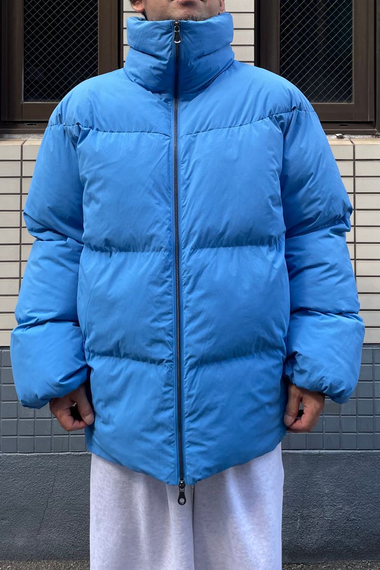 STUDIO NICHOLSON - oject/injection down short jacket -azure- 22aw 