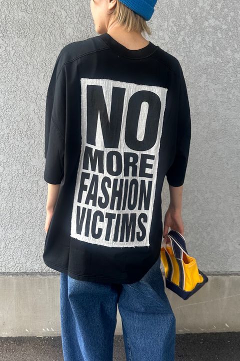 Tシャツコーデ/KATHARINE HAMNETT