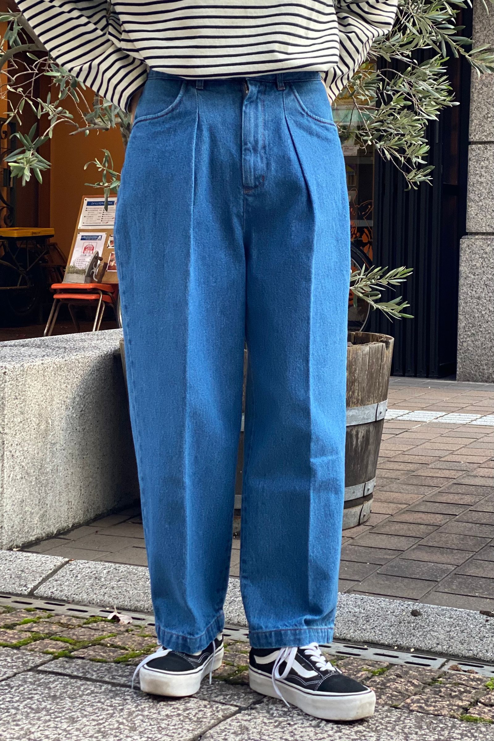 FARAH - ファーラー/1タックワイドデニム/one tuck wide pants -blue