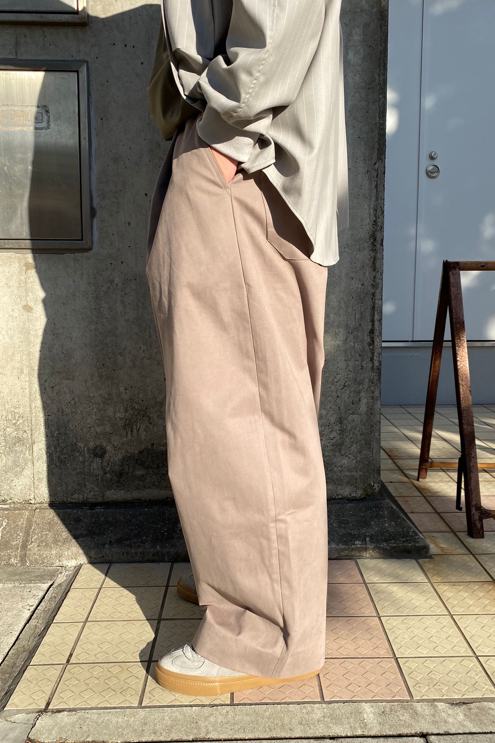 sorte - peached cotton twill volume pleat pants 21ss - S - CRAY
