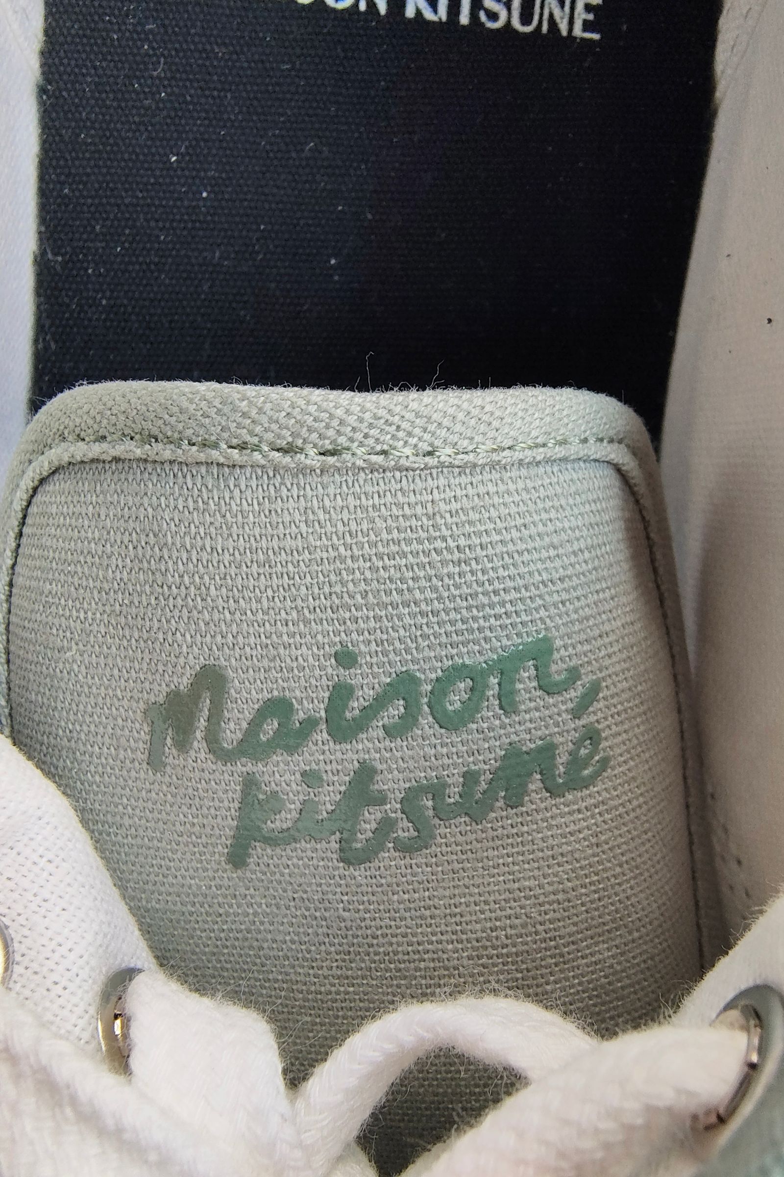 MAISON KITSUNÉ - CANVAS LACE-UP SNEAKERS-VERT-DE-GRIS- 25ss