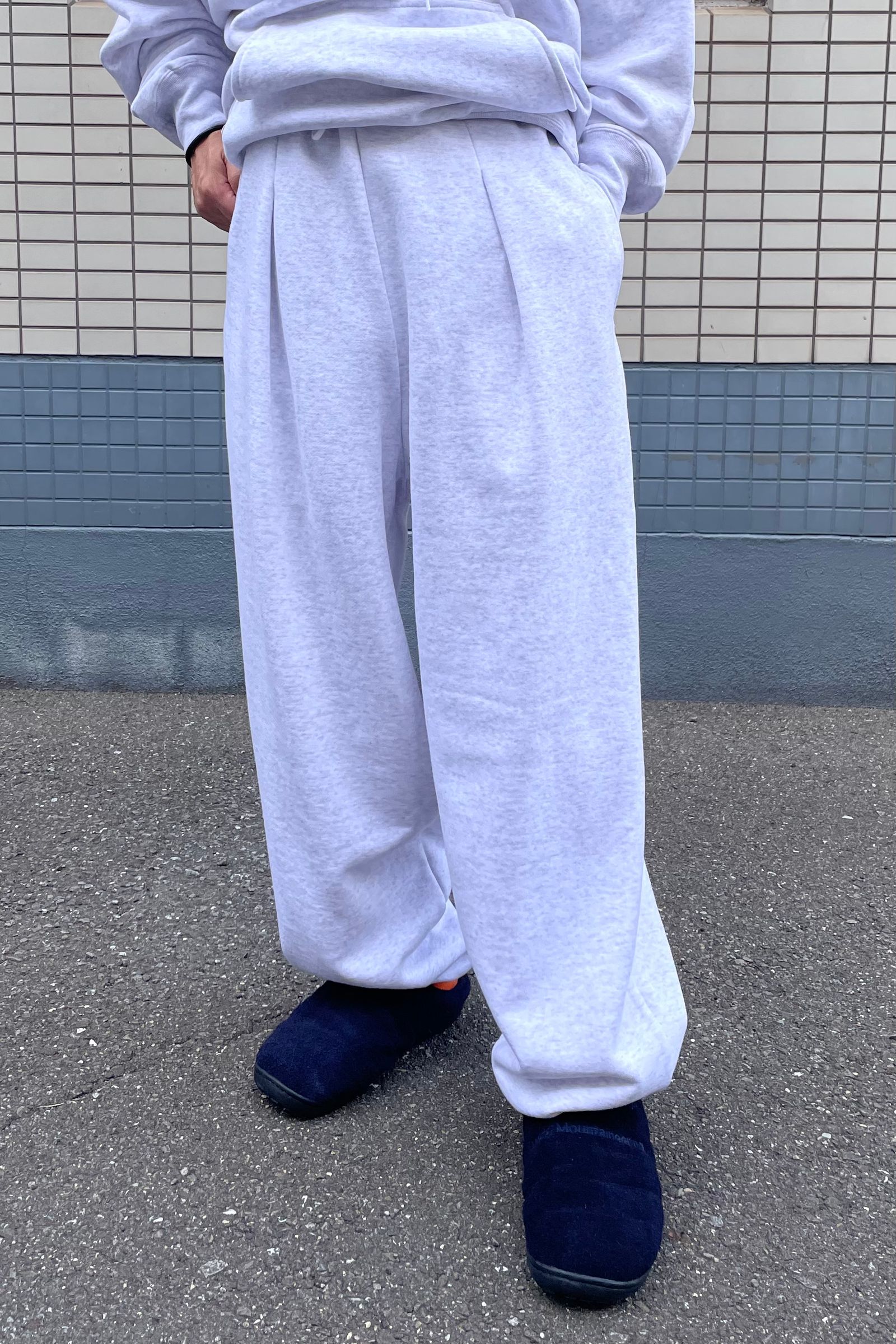 UNIVERSAL PRODUCTS - yaah wide sweat pants-white-22aw