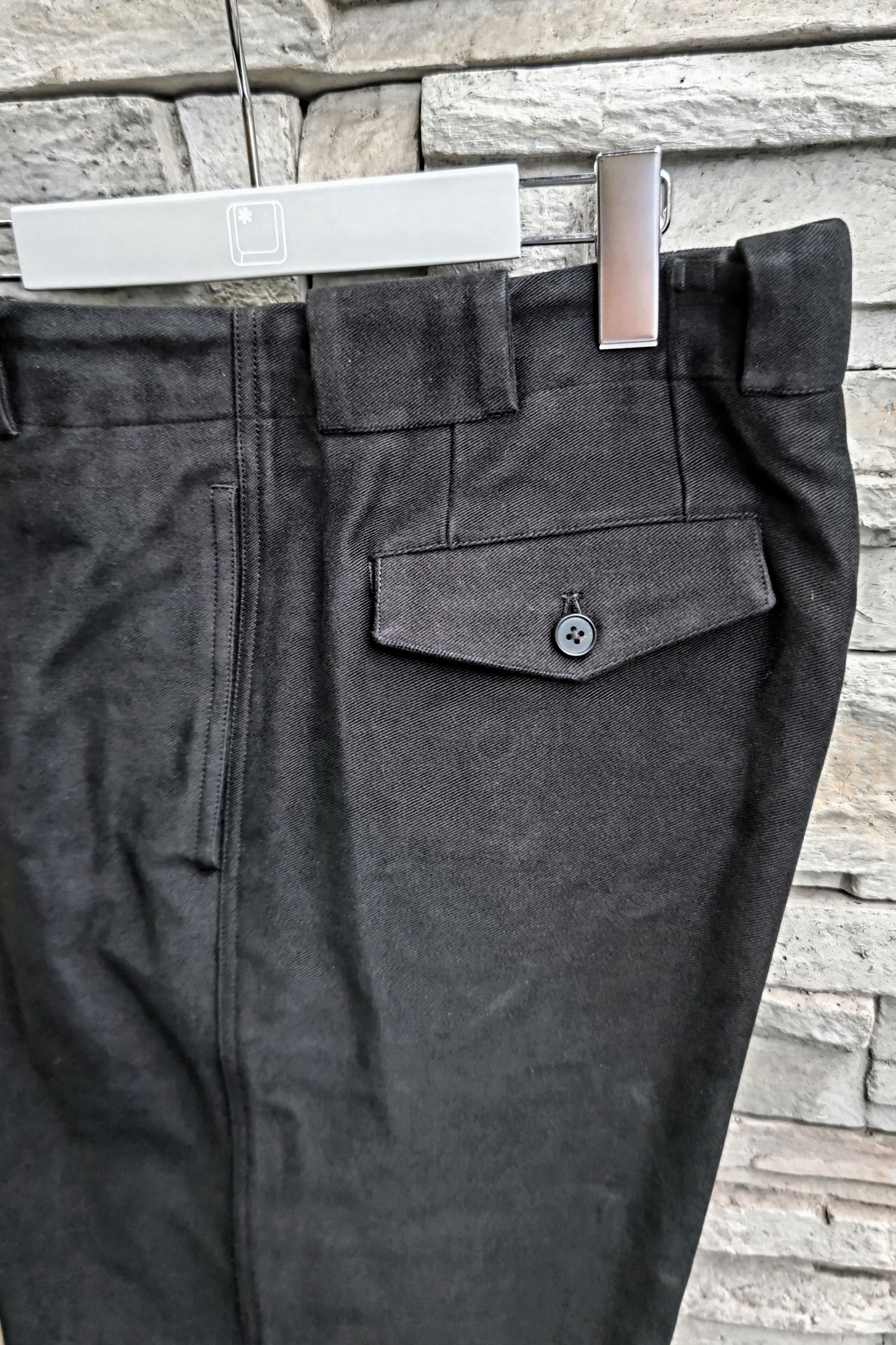 nonnotte - ハイカウントモールスキンsignature baggy trousers -Deep