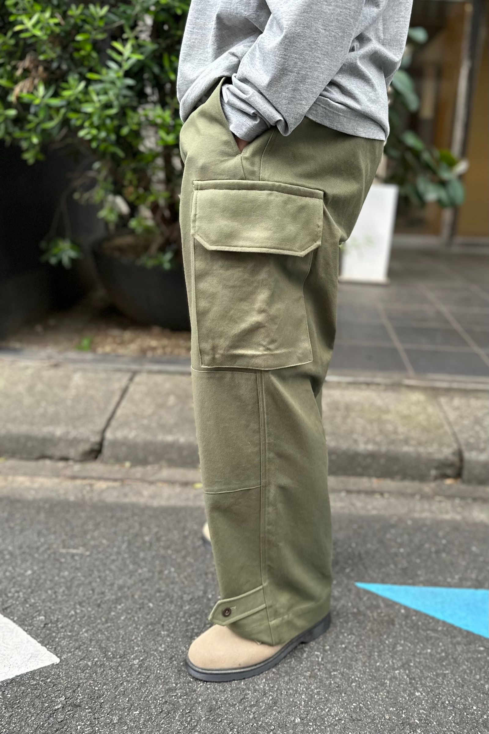 blurhms ROOTSTOCK - Cotton Serge 47 Pants-Olive-23aw men ...