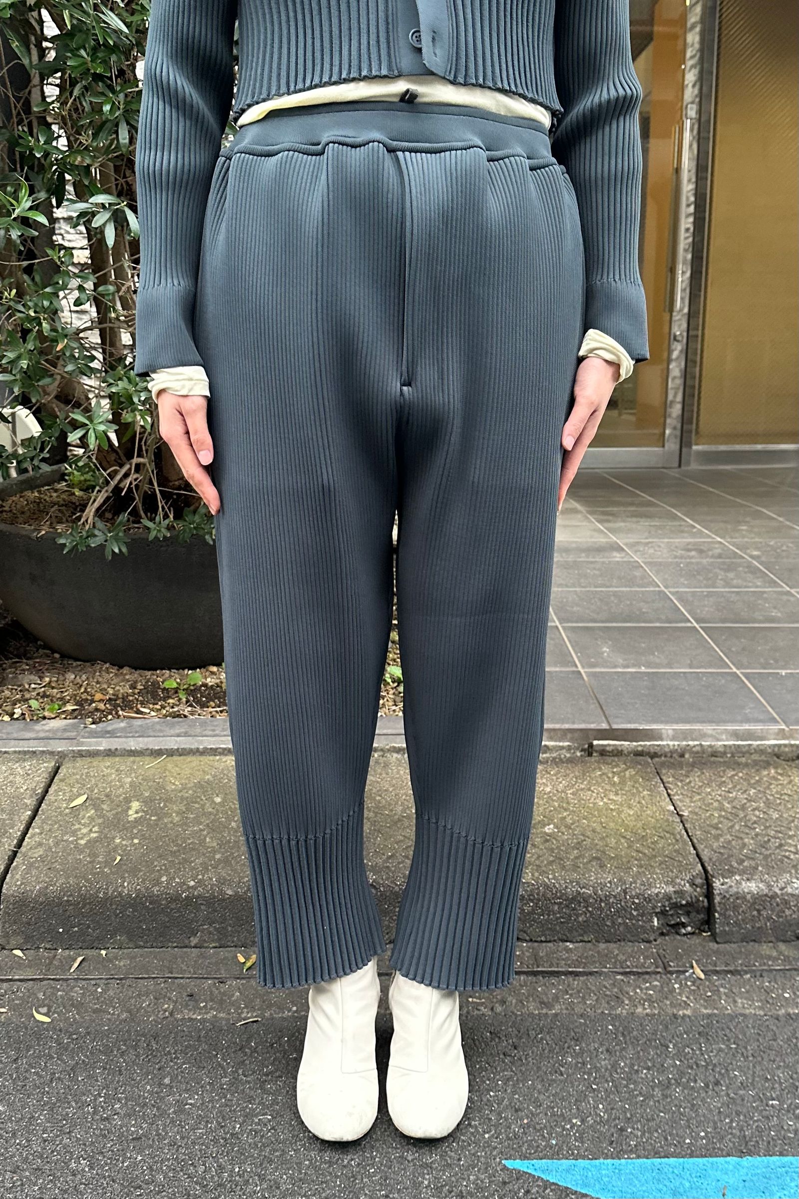 CFCL - FLUTED TAPERED PANTS-SHADOW GRAY-VOL.7 24ss men | asterisk