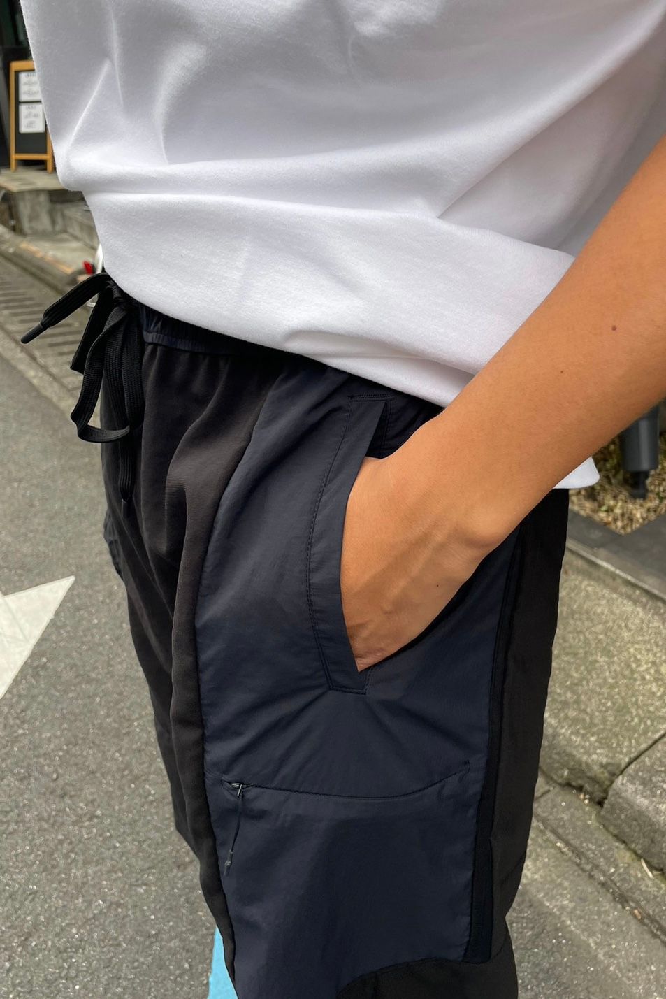 White Mountaineering - 【BLK】dry touch sarouel short pants- black