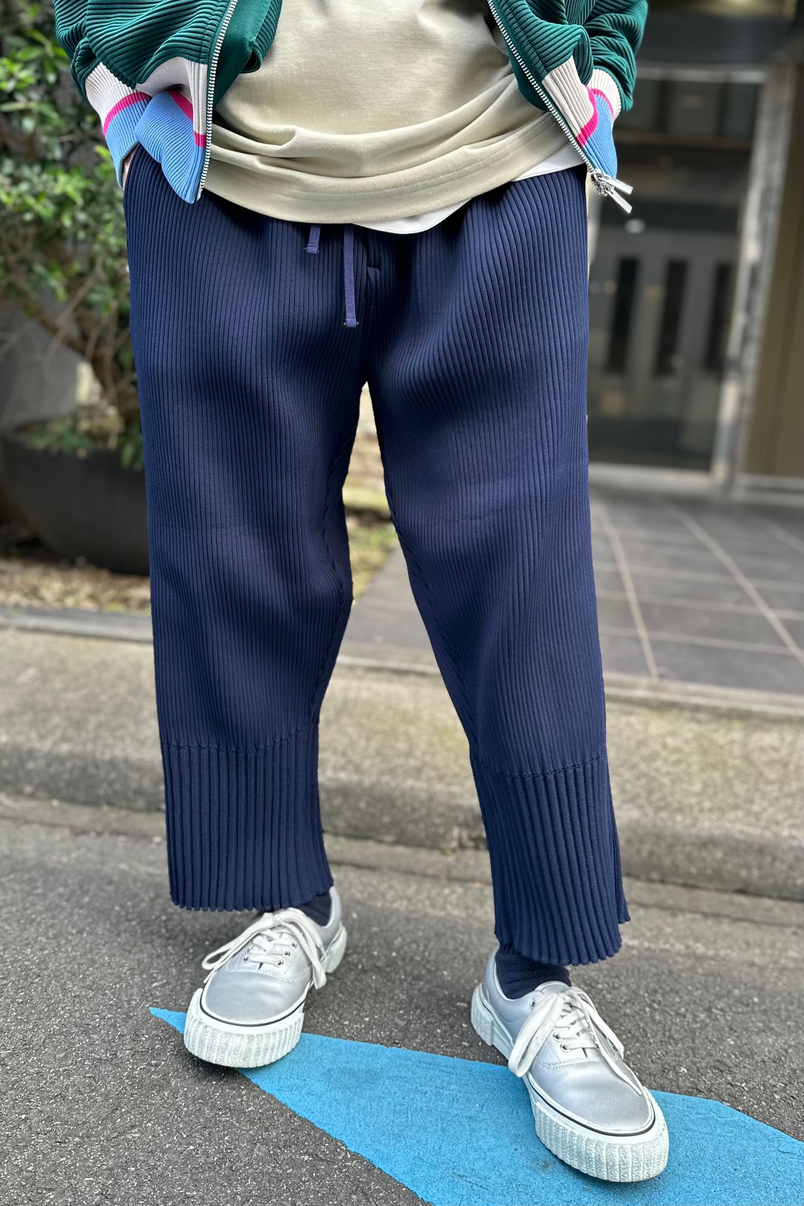 CFCL - FLUTED TAPERED PANTS-navy-23aw men | asterisk