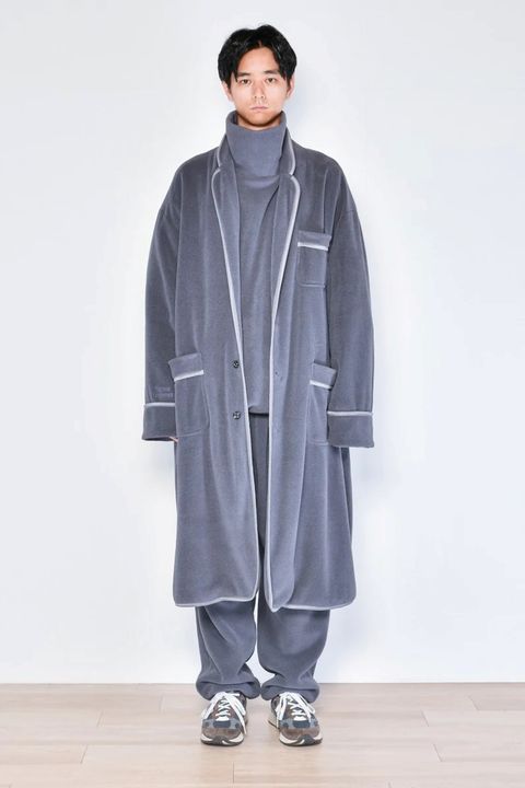 ADULT ORIENTED ROBES 青っぽく ダウンベスト AOR 