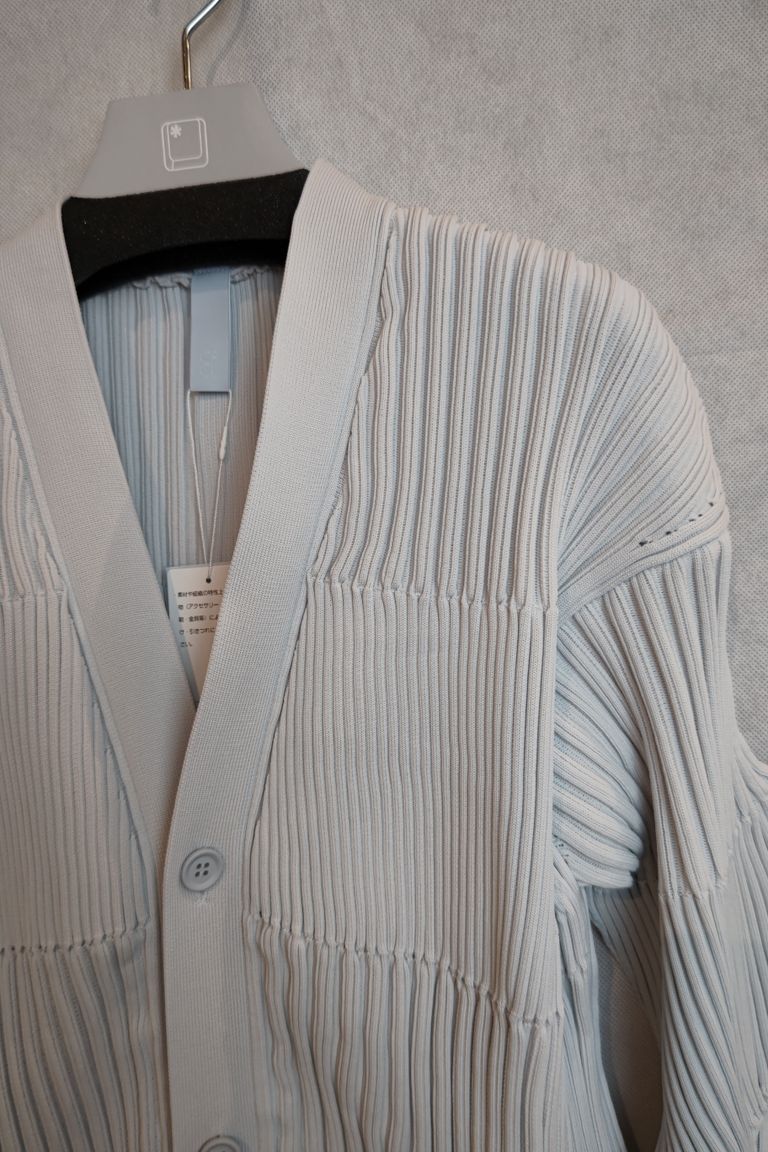 CFCL - fluted cardigan 1 -light grey- men 22aw | asterisk 