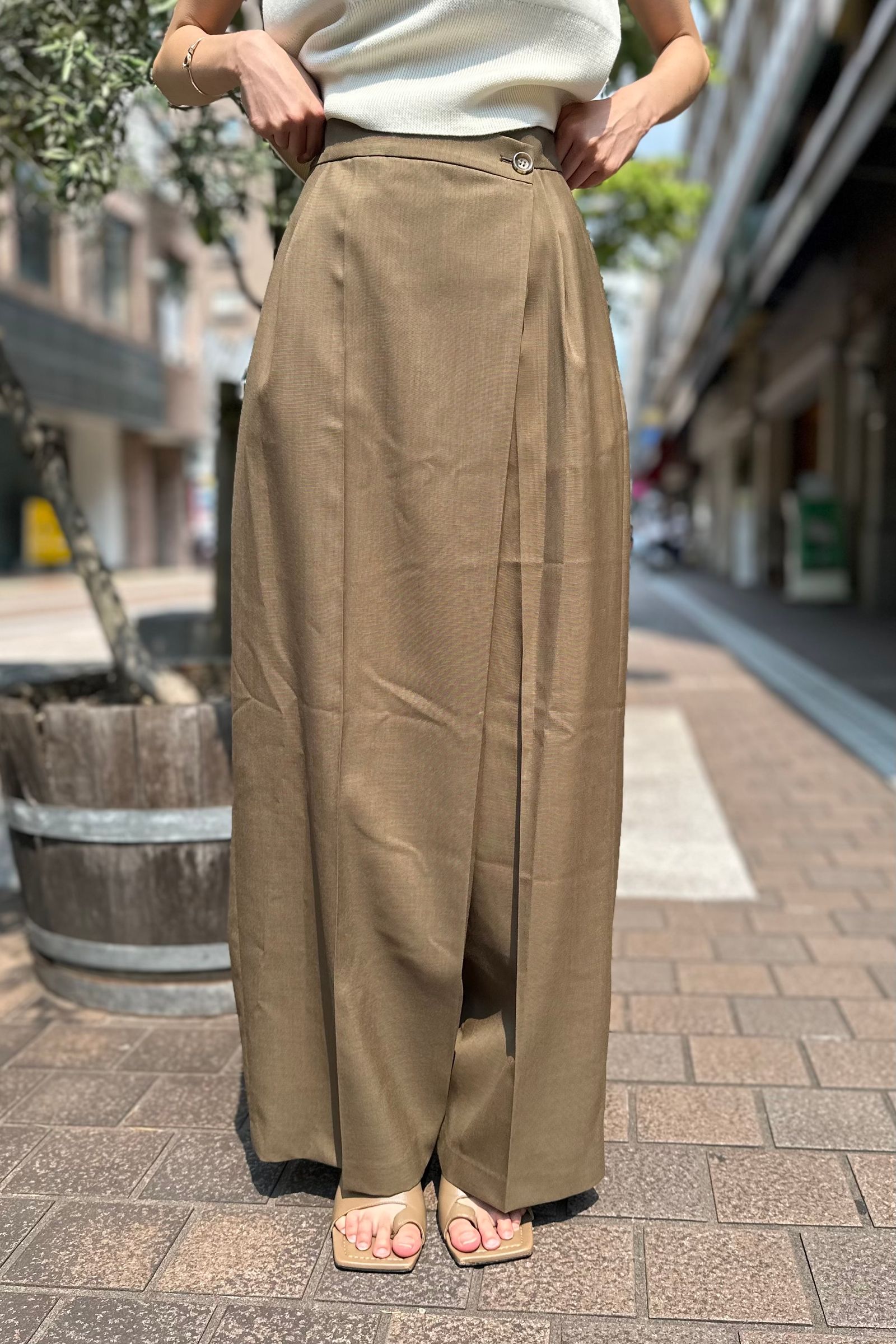 IIROT - Wool Cross pants -dark olive- 23fall | asterisk