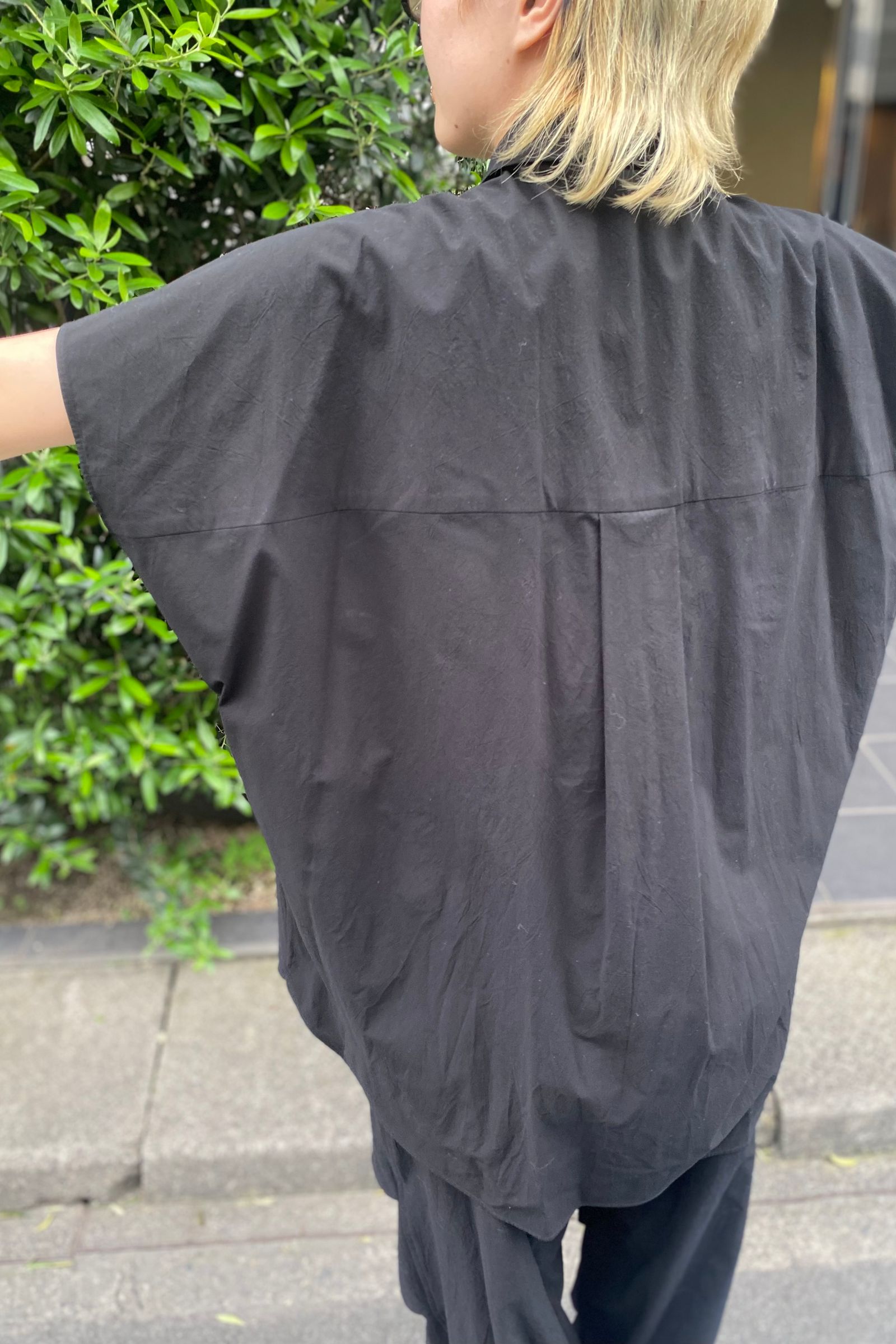 ATON micro shrink lawn oversized sleeveless shirt black women 23ss