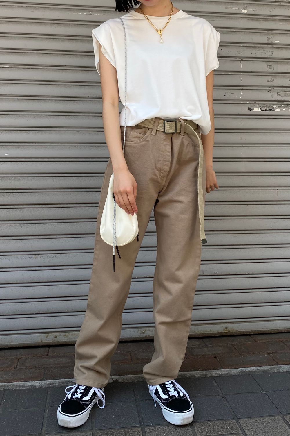 STYLE NO. 1300