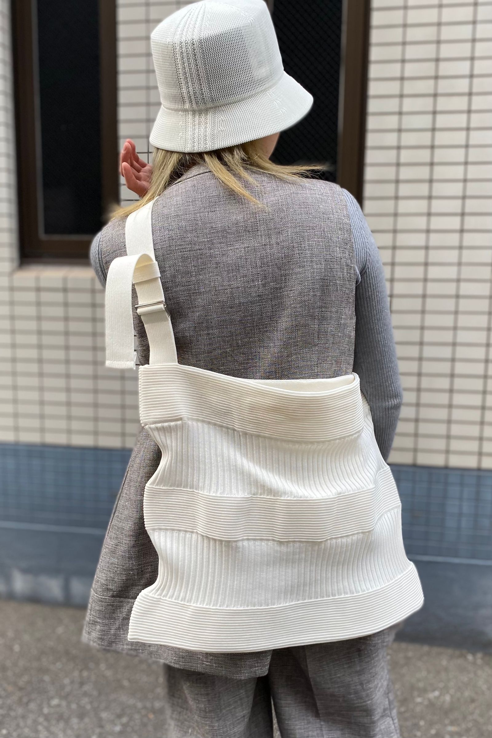 CFCL - strata shoulder bag 1 -white- 23ss | asterisk