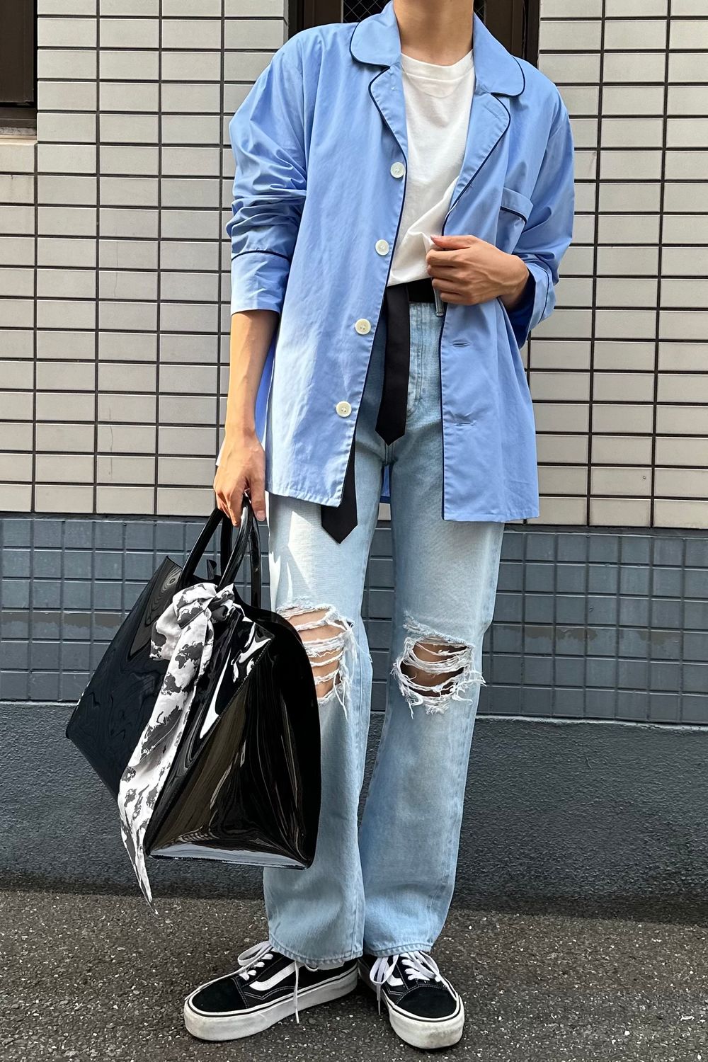 Paris ripped denimコーデ/J.B. ATTIRE