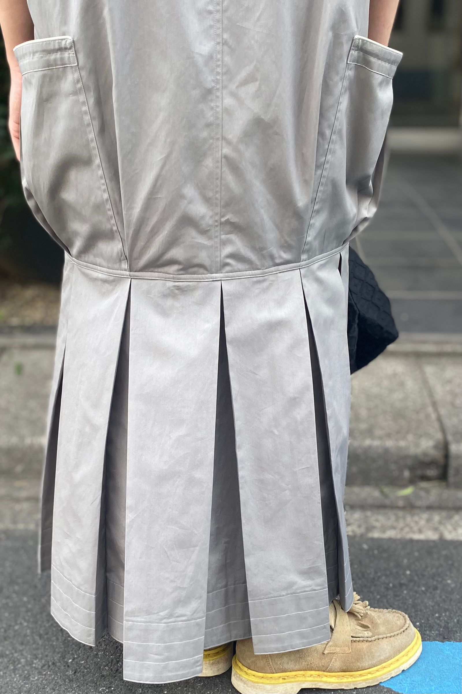 JUN MIKAMI - ワンピース -gray- 23ss | asterisk