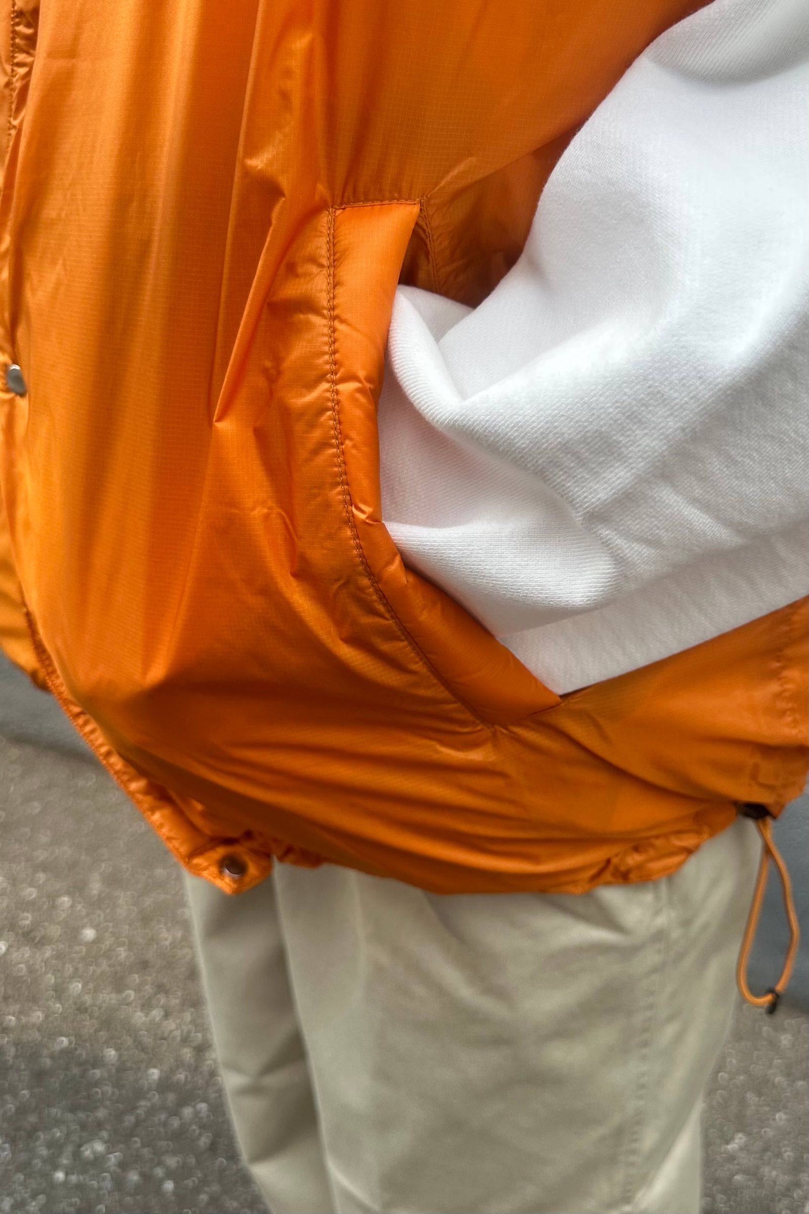 UNIVERSAL PRODUCTS - REVERSIBLE PACKABLE DOWN VEST-ORANGE