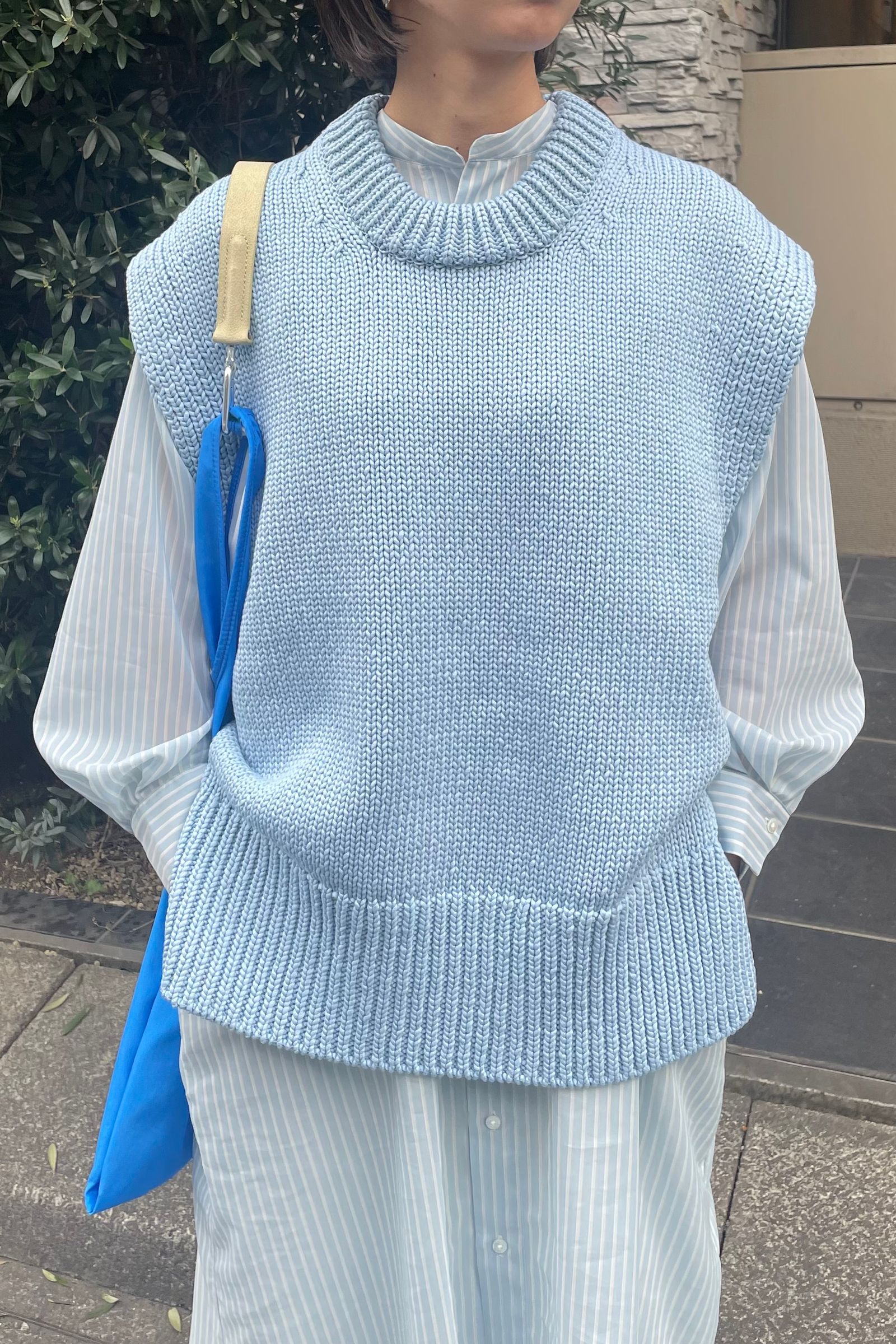 ATON - cotton lily yarn crewneck vest -blue- women 23ss | asterisk