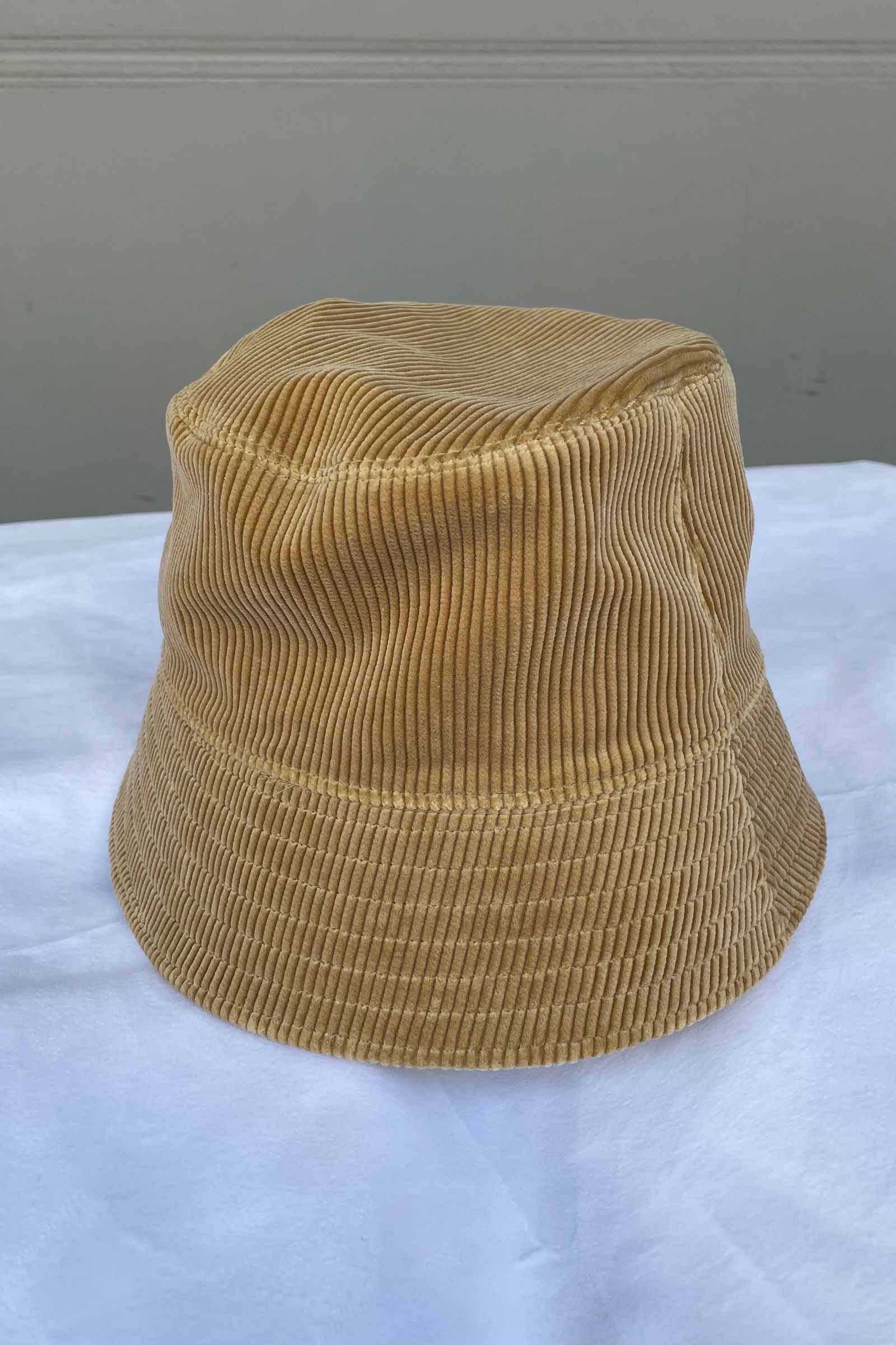 UNUSED - corduroy hat -beige- 22aw unisex | asterisk