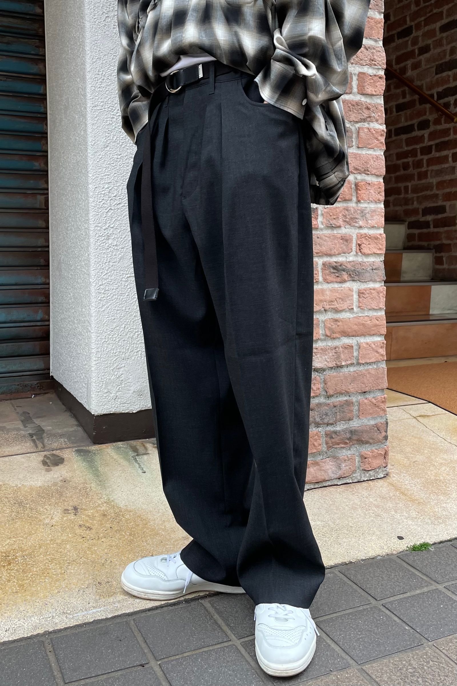 FARAH - 2タックワイドパンツ/T/Rホップサック-charcoal gray- 23ss