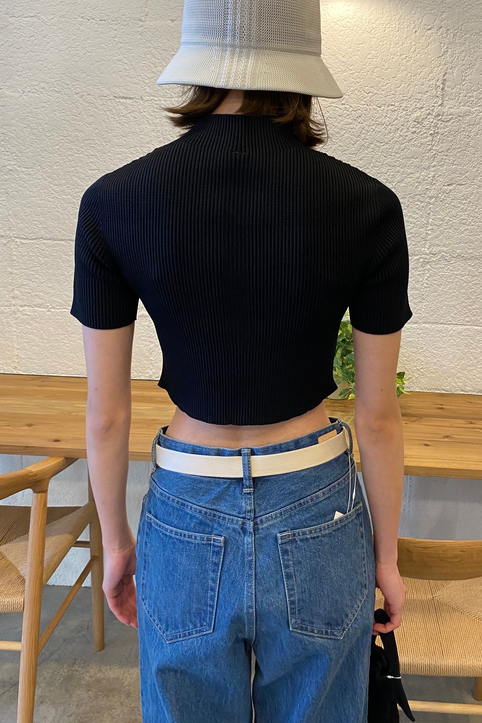 CFCL - portrait top 1 -black- 23ss women | asterisk